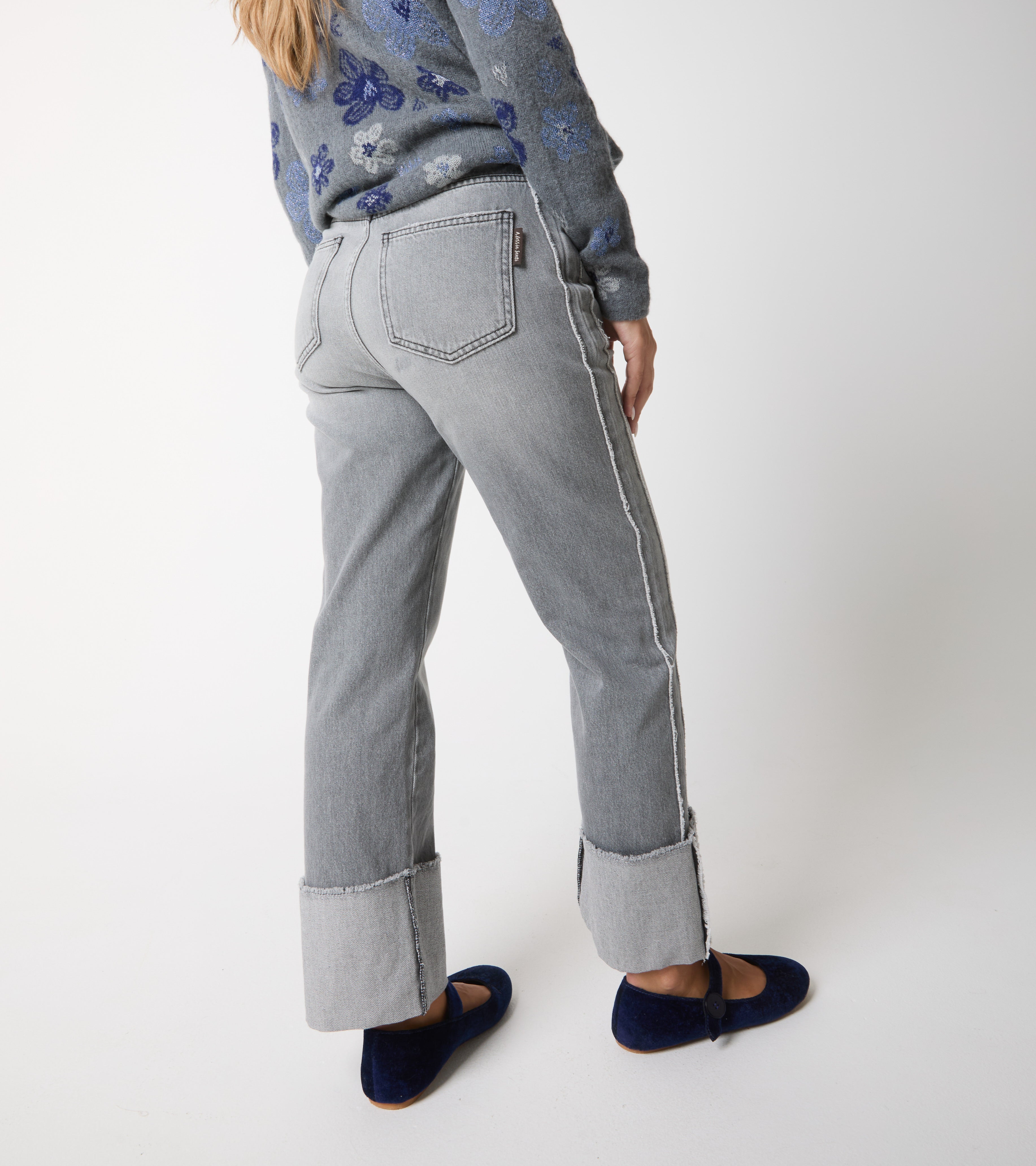 Brugte bomuldsjeans med opsmøg