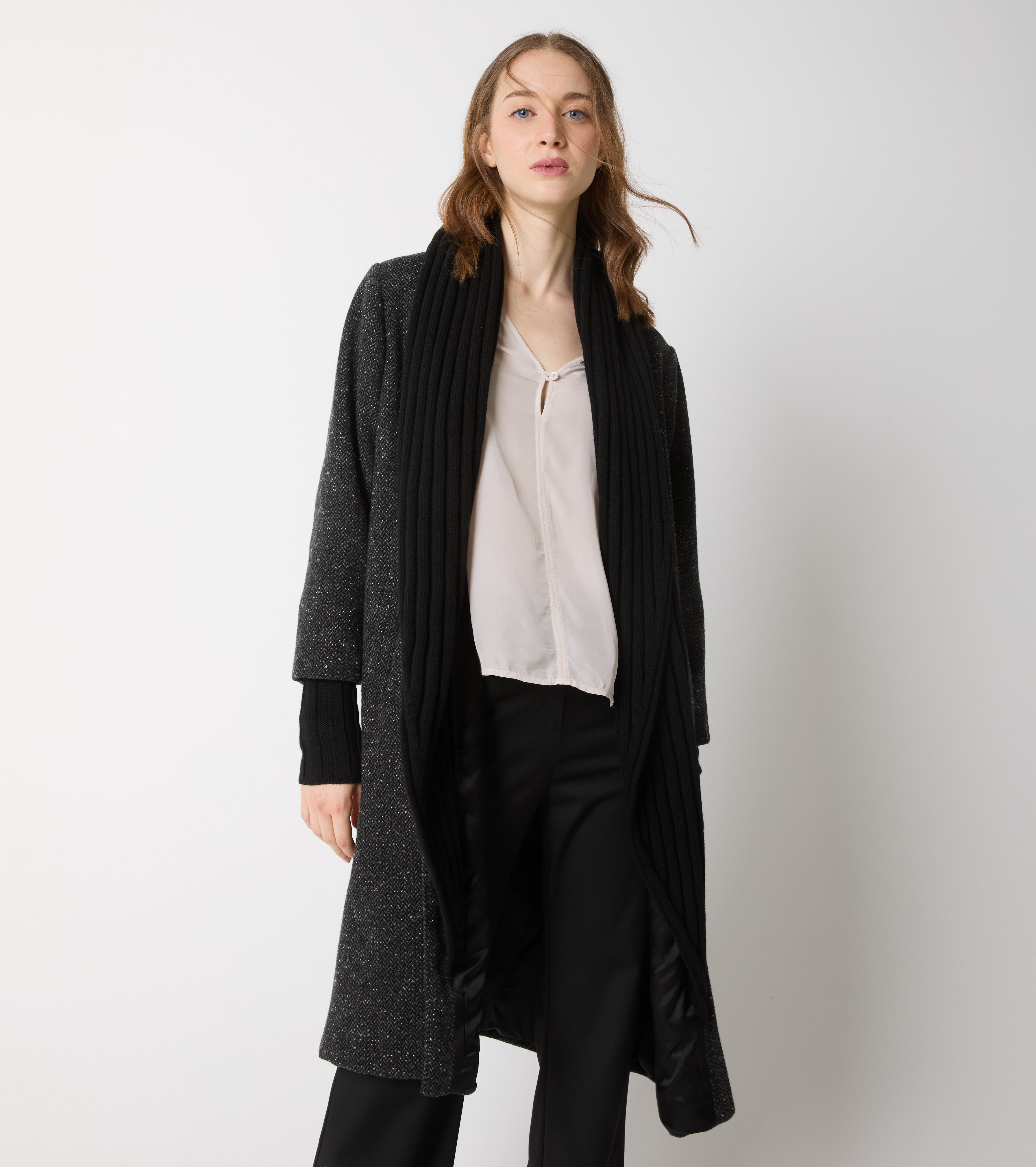 Wool coat with lapels