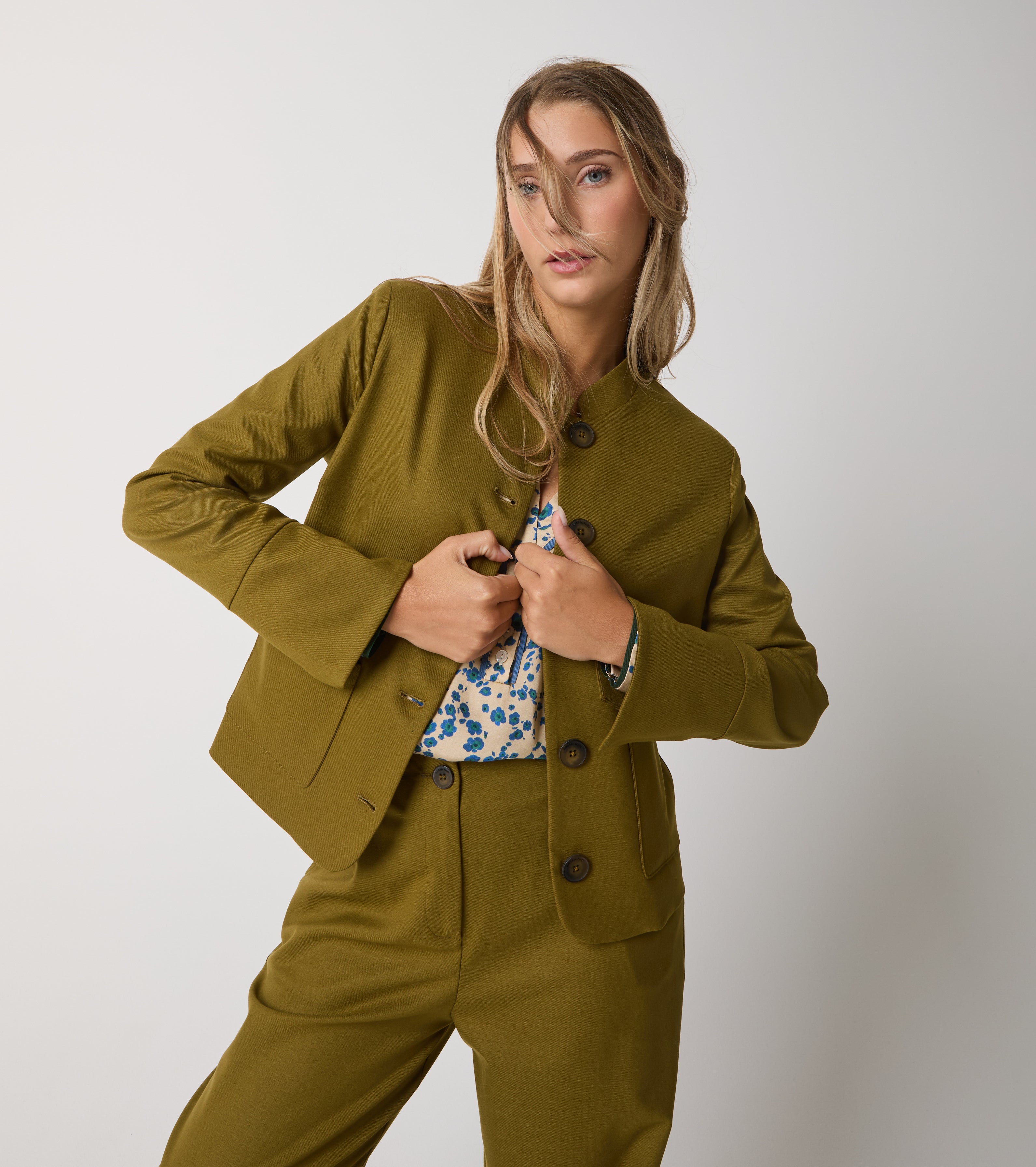 Jacket with mandarin collar