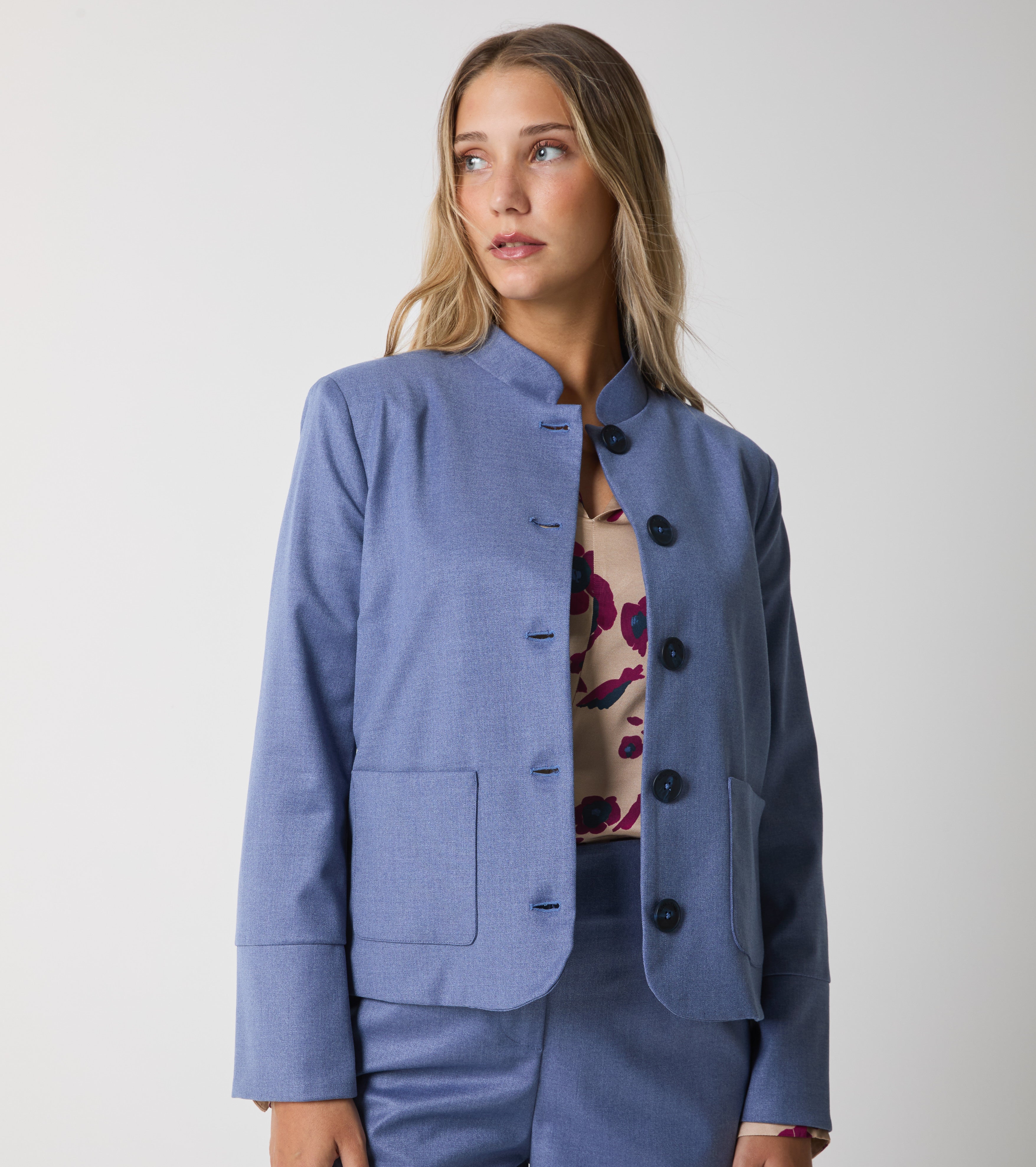 Jacket with mandarin collar