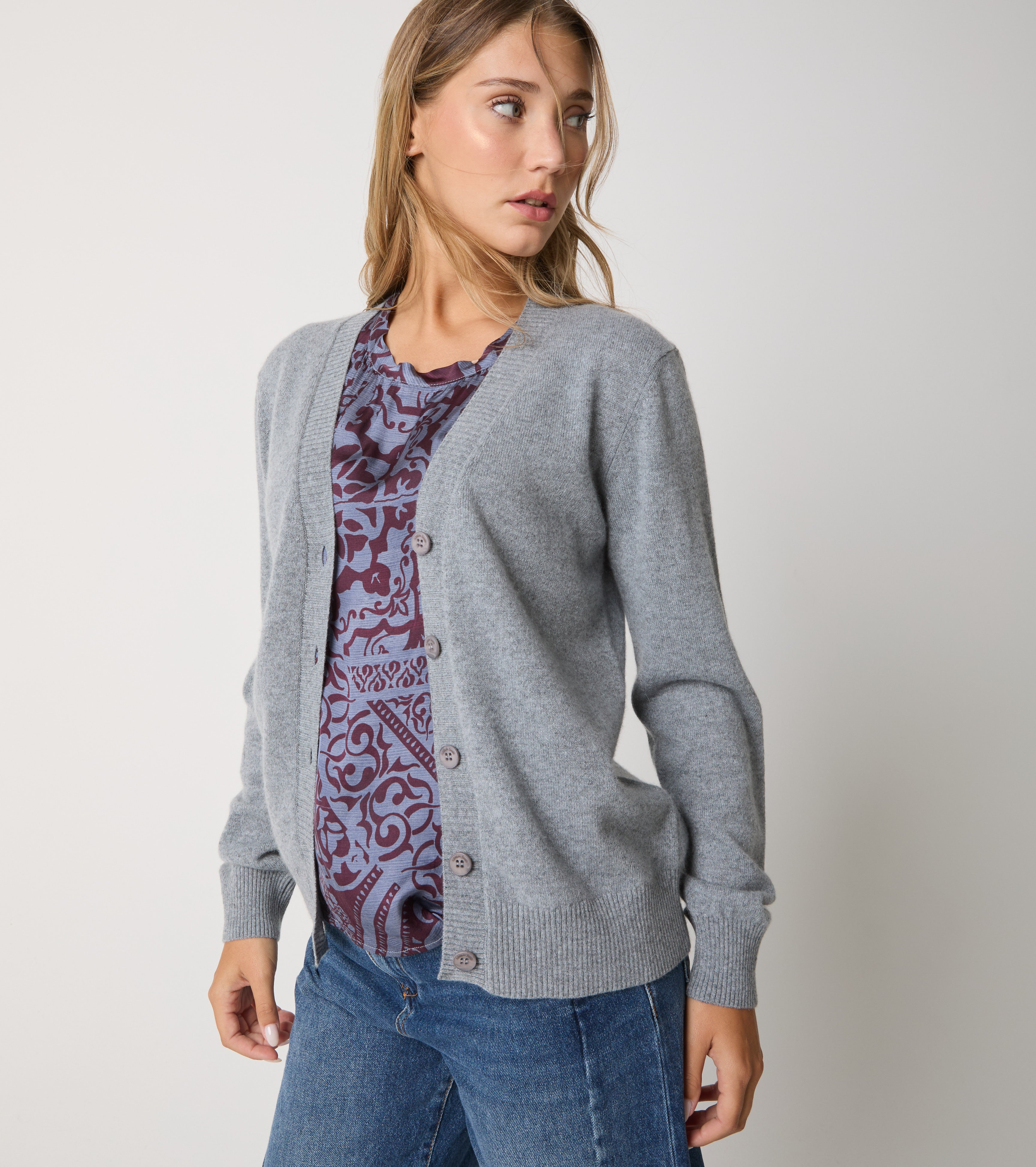 Cardigan i kashmir med knapper