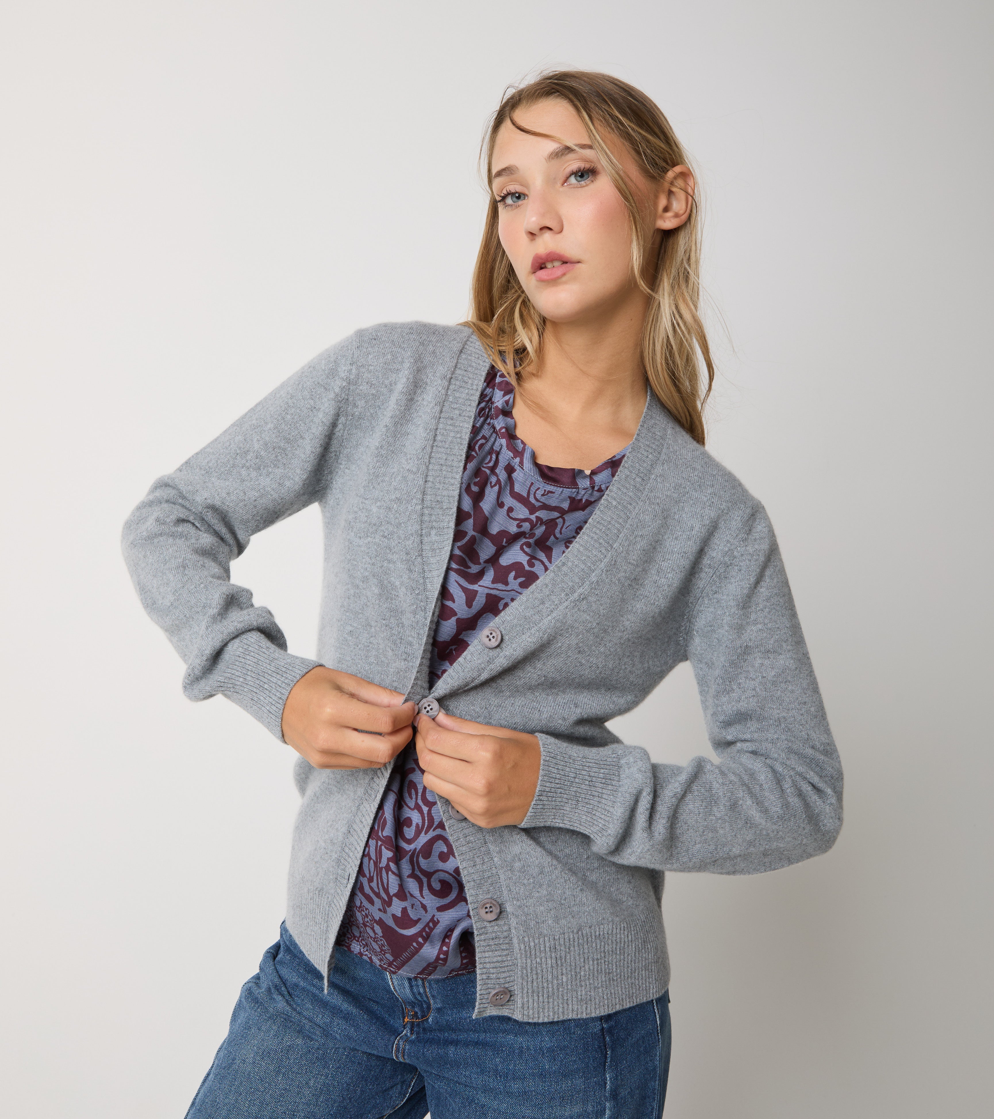 Cardigan i kashmir med knapper