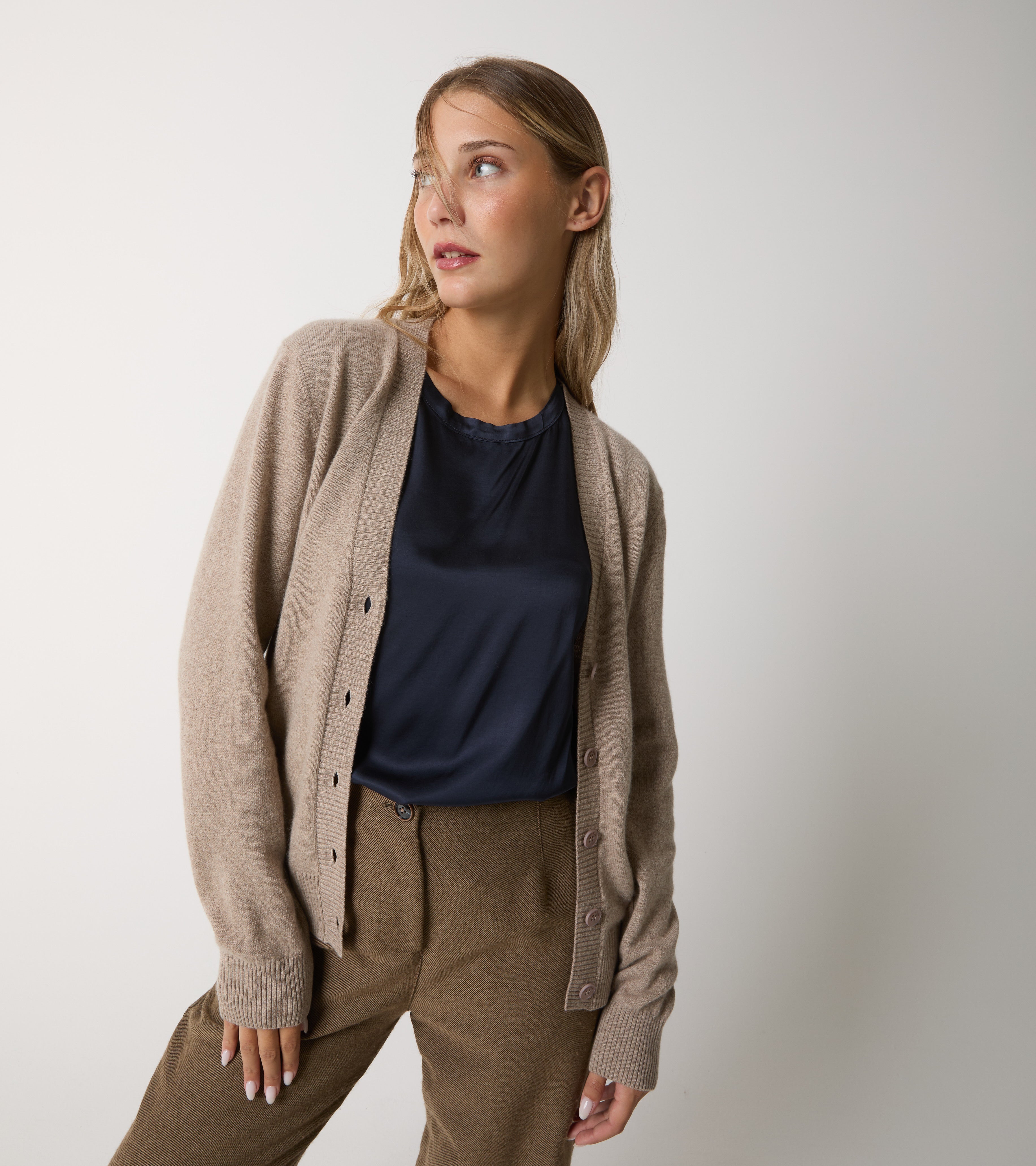 Cardigan i kashmir med knapper