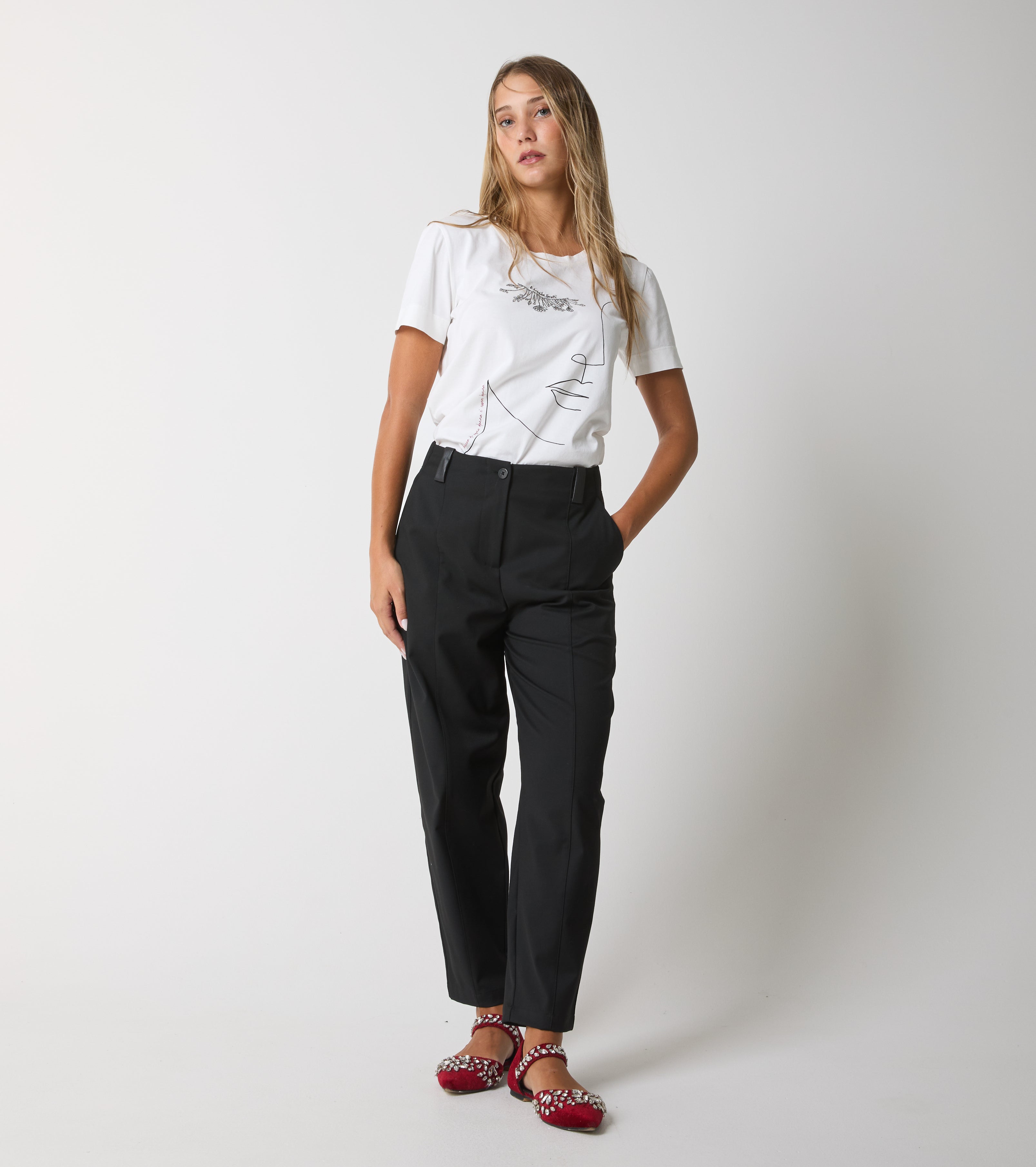 Cotton T-shirt with round neck