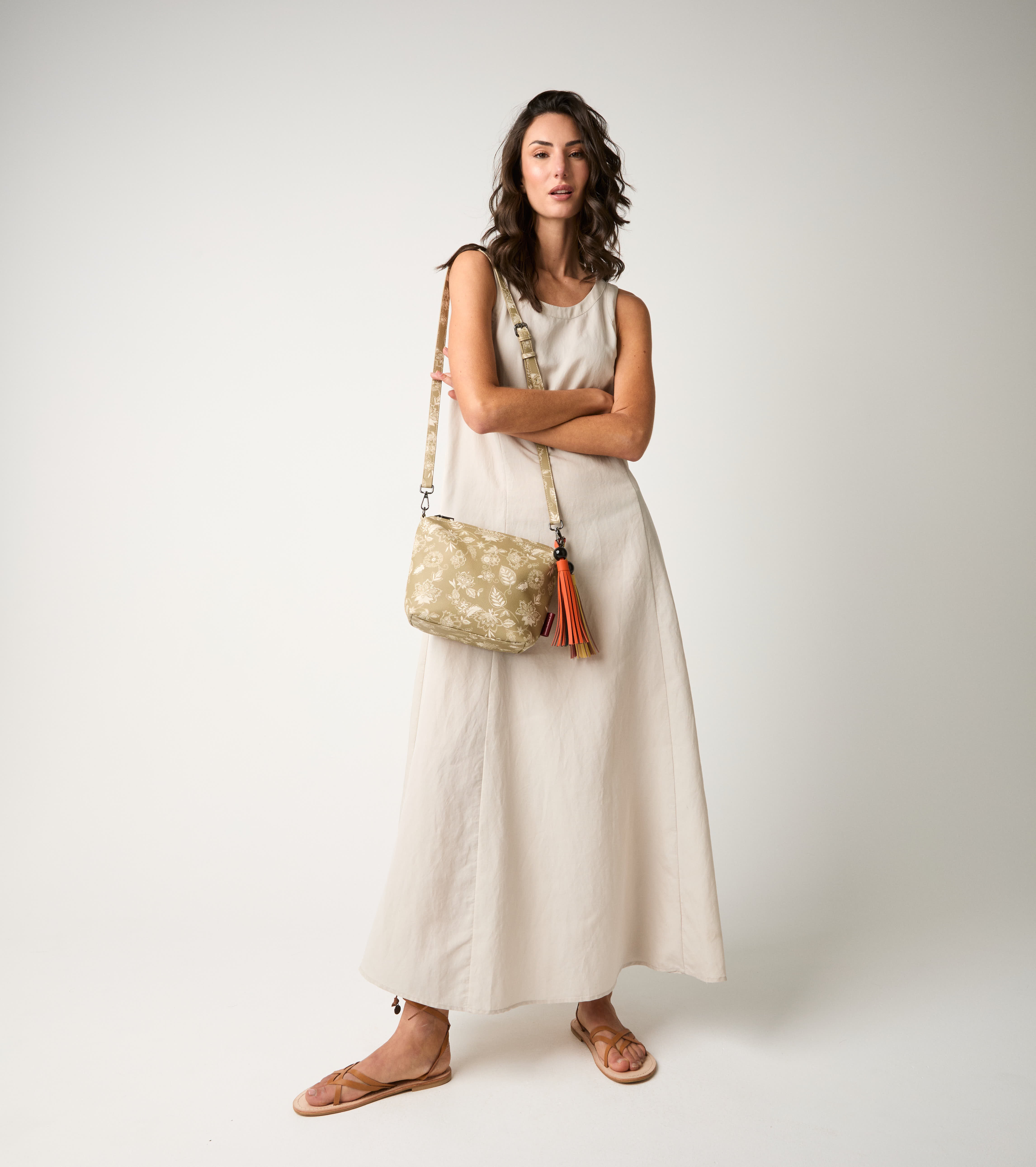 Long dress with shoulder straps