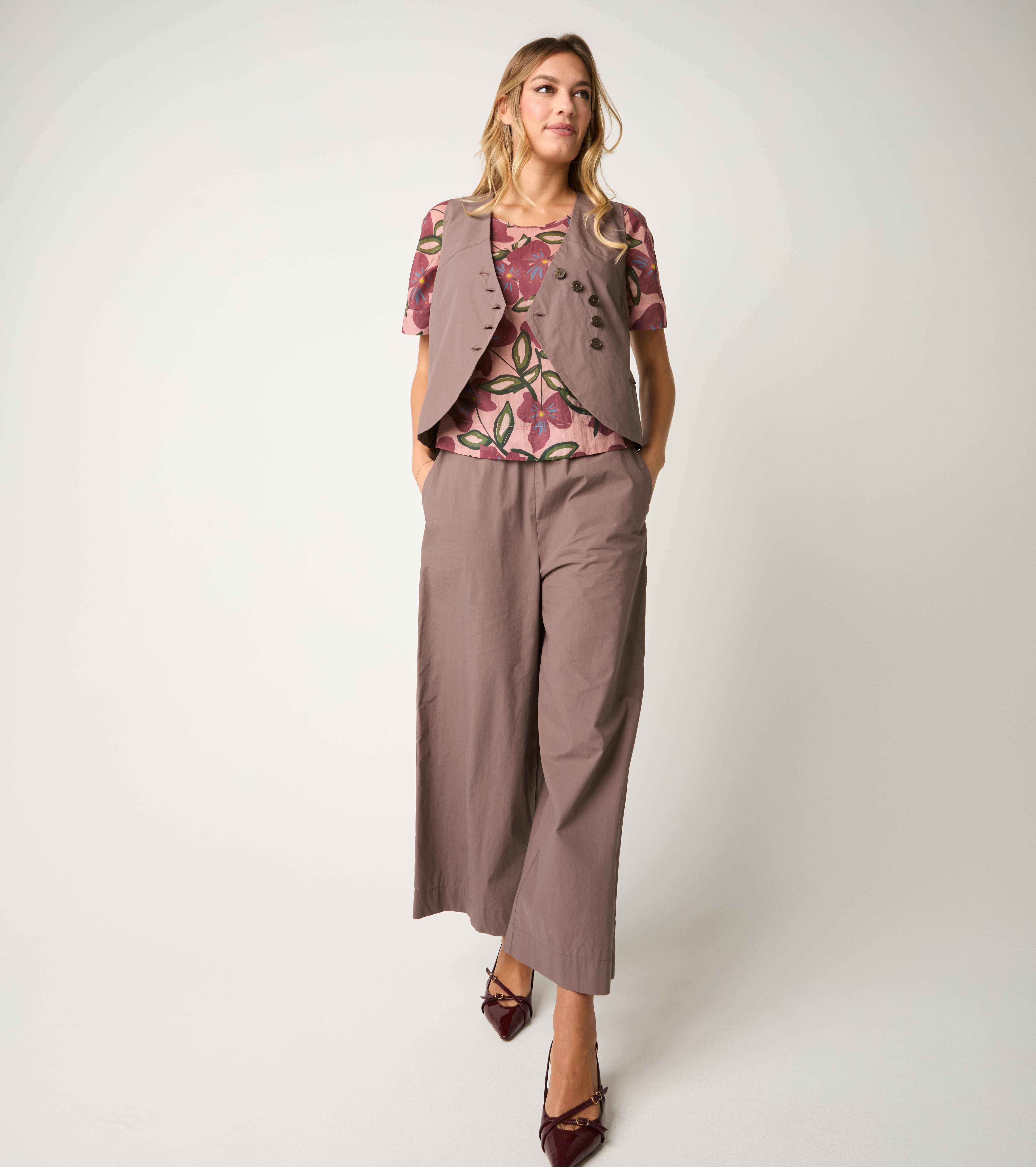 Cocoa cotton cropped trousers