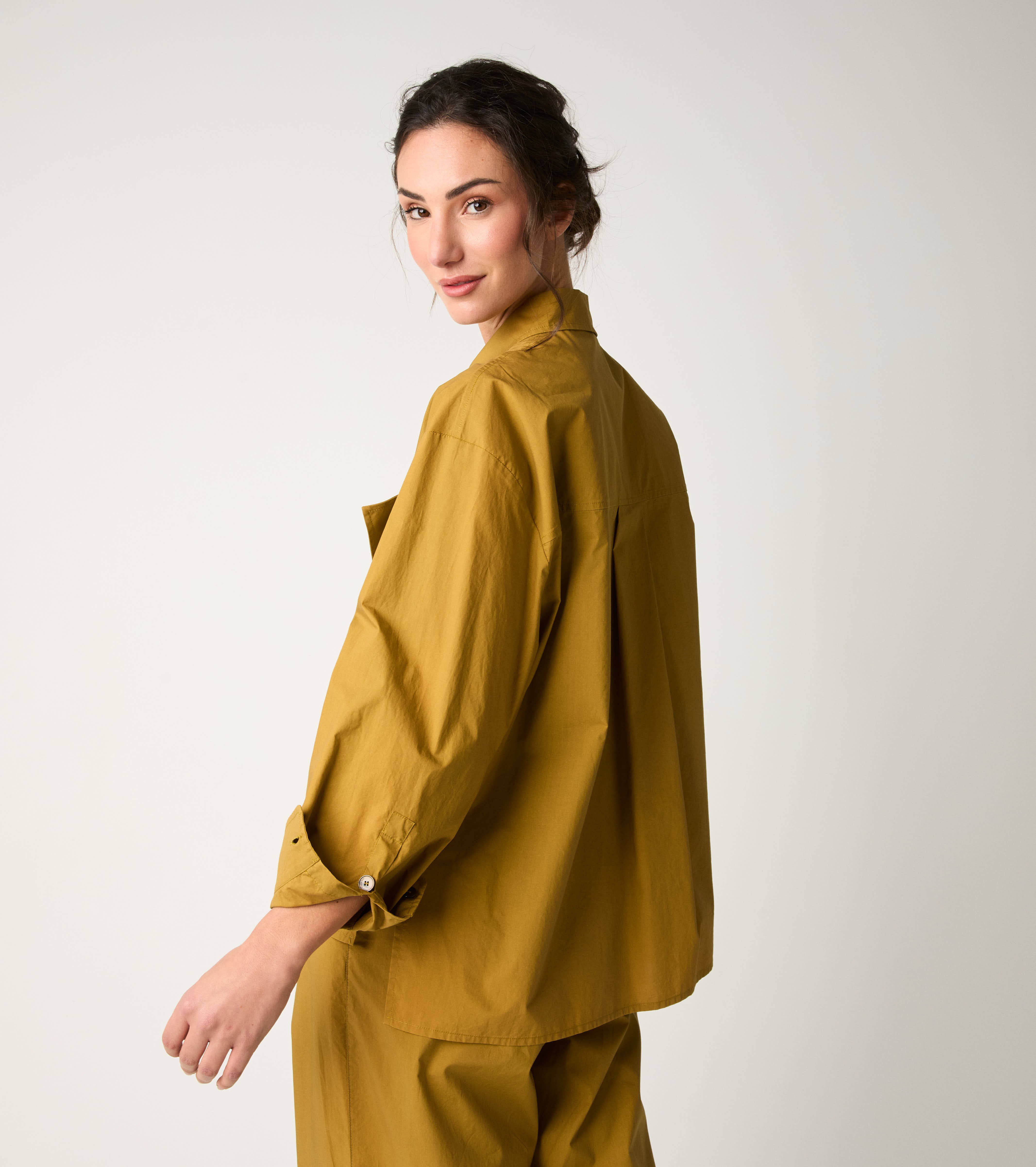 Camicia in popeline con taschini evo