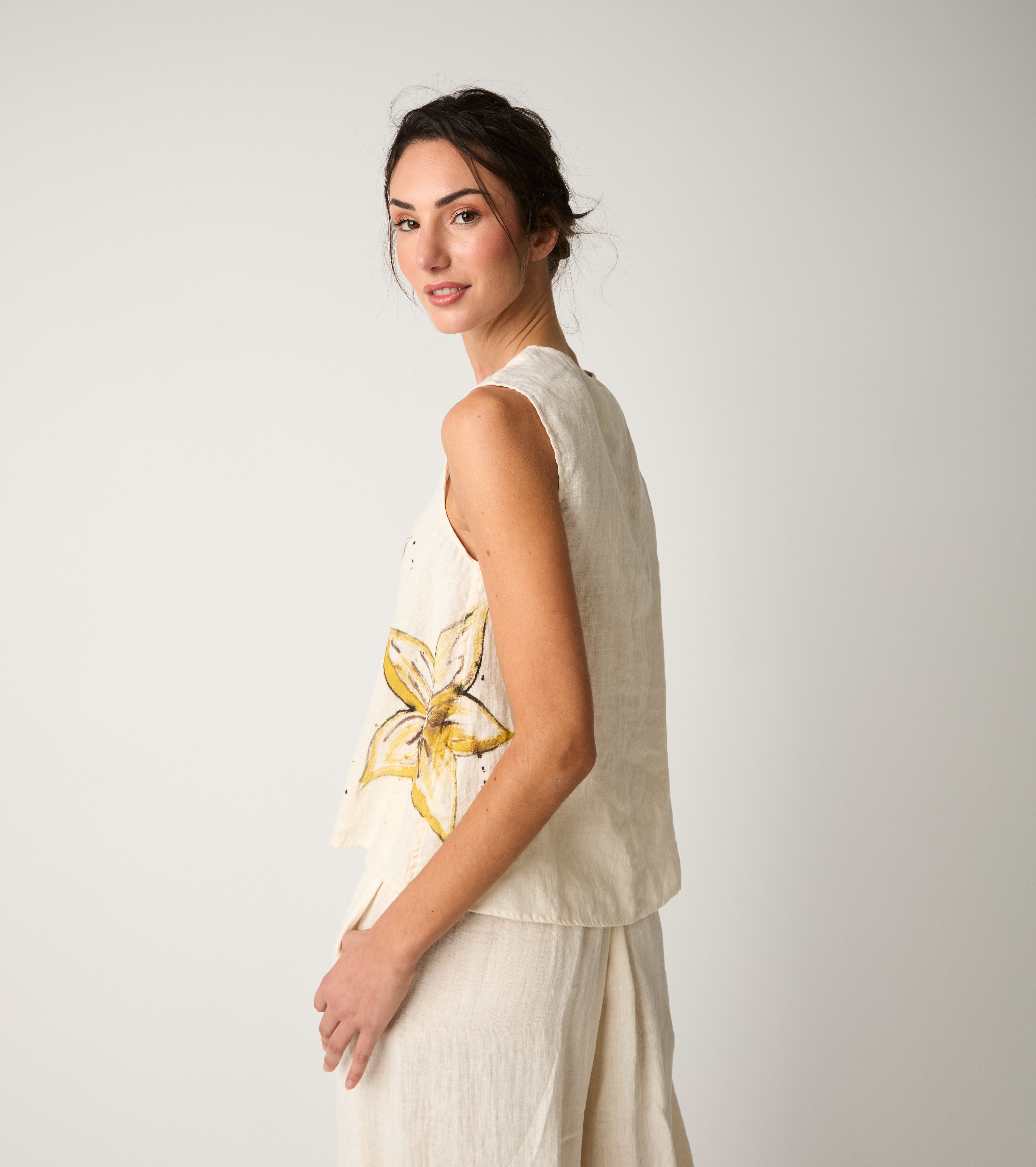 Top floreale con scollo a V fiori