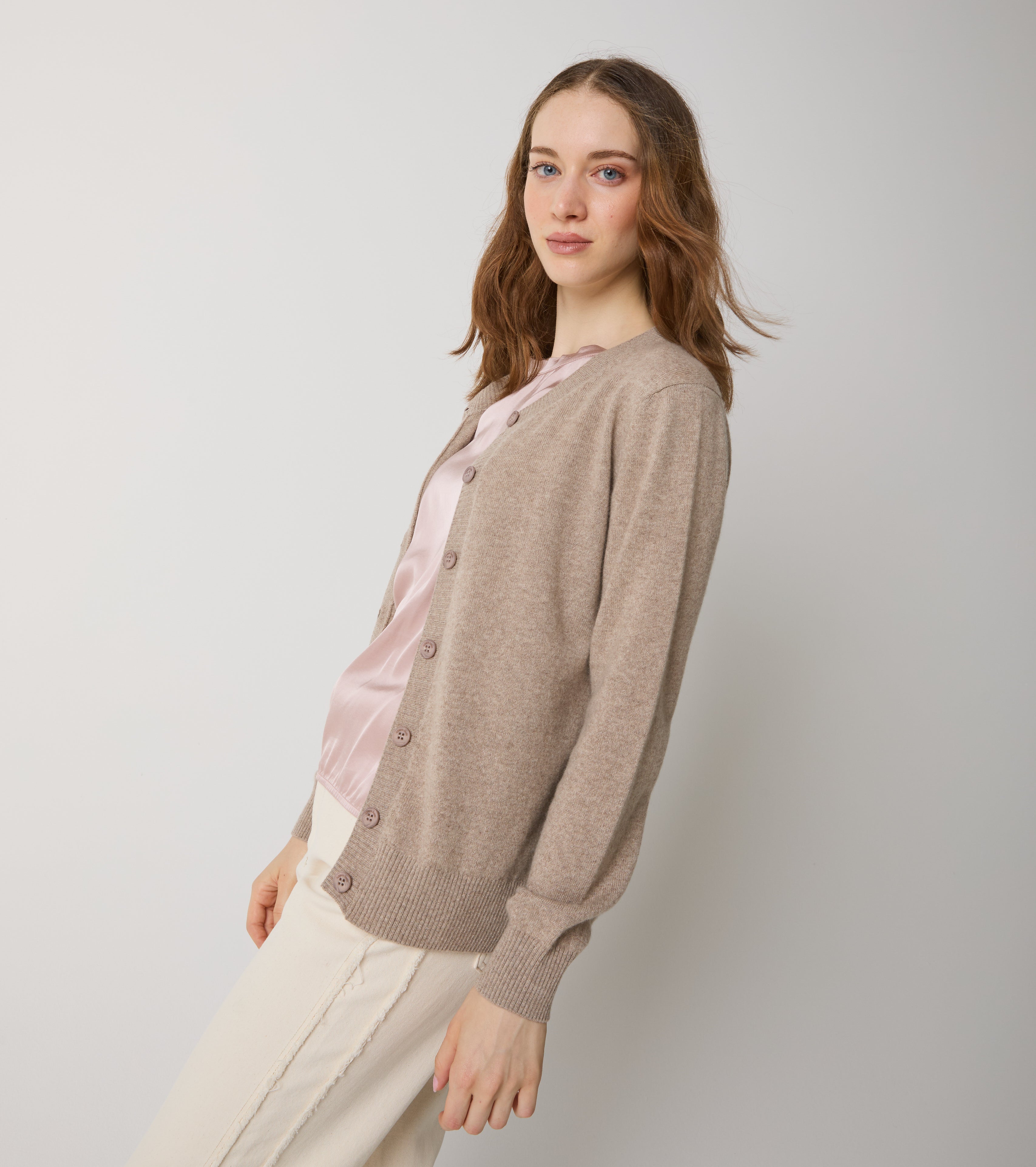 Cardigan girocollo in cashmere