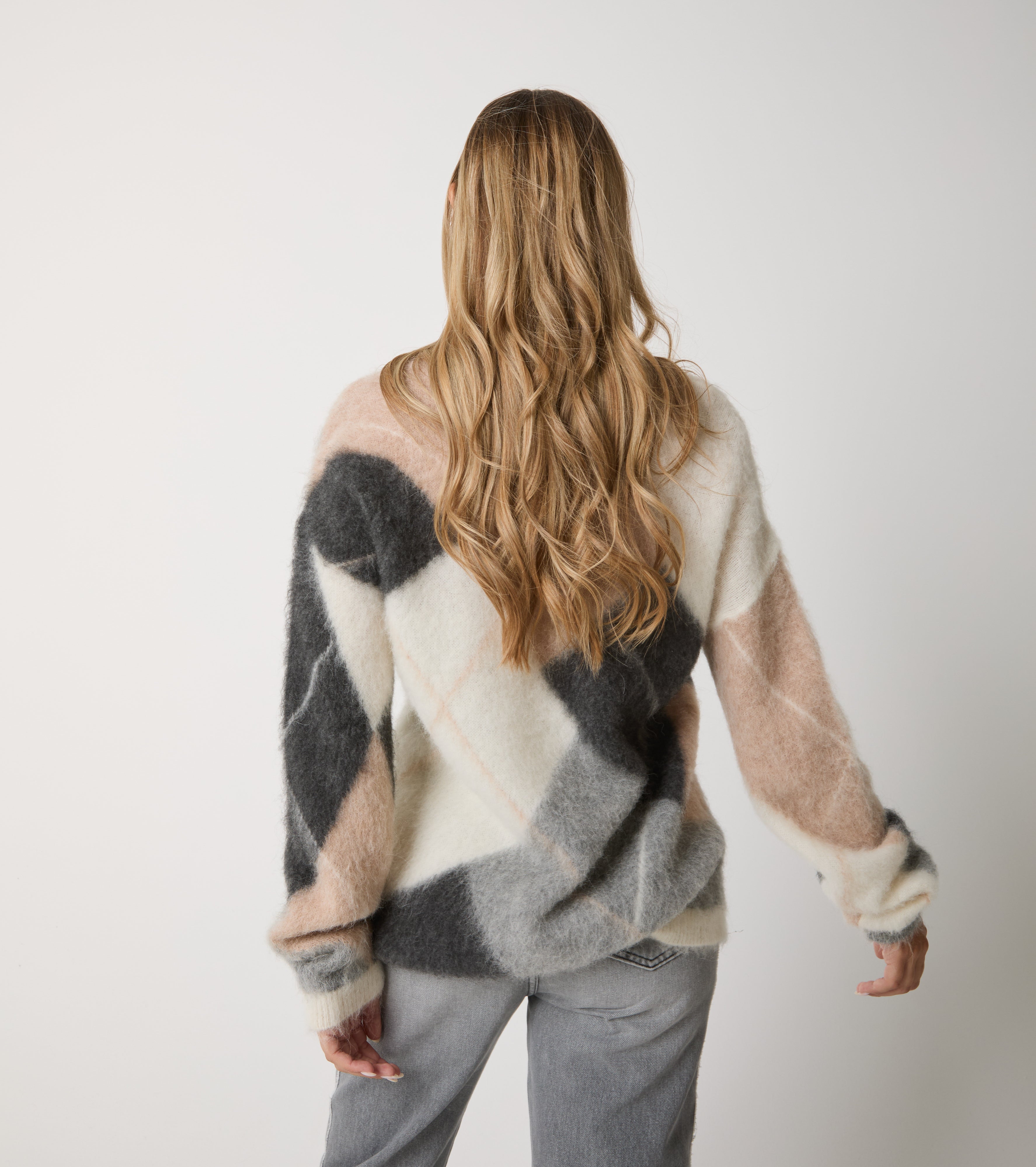 Maglia in lana e alpaca con scollo a V