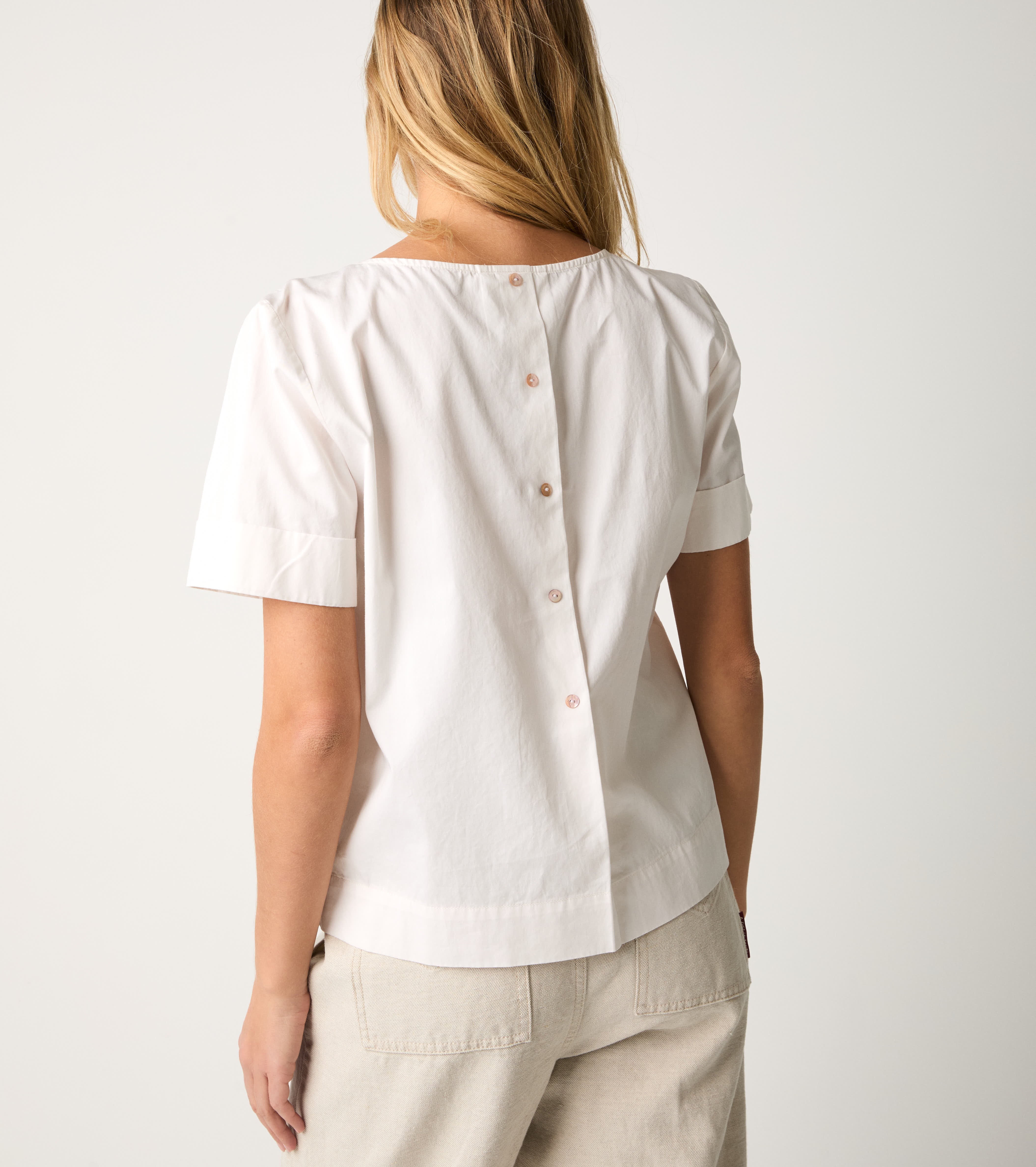 Blusa con maniche corte cipria