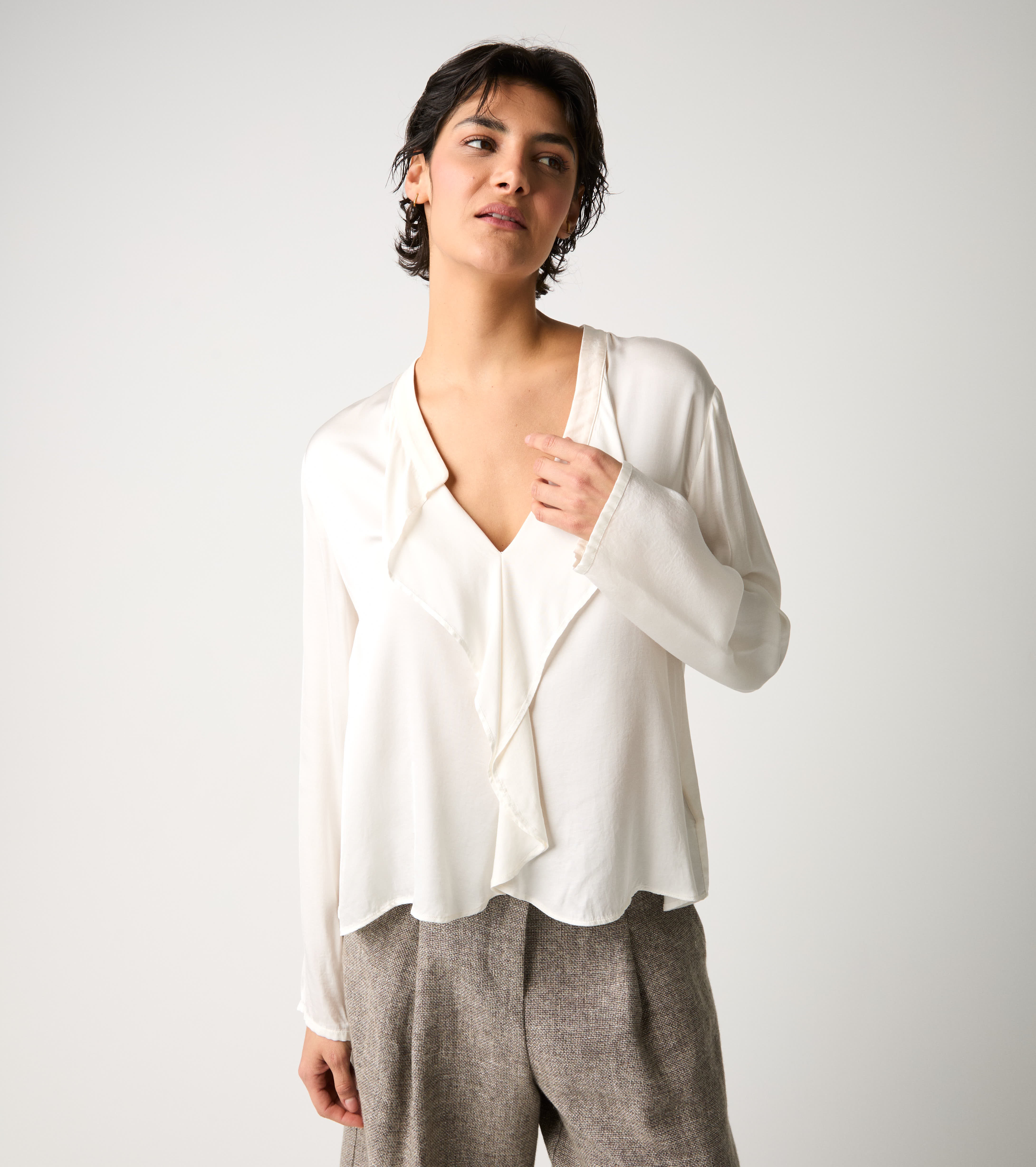 Blouse with ruffles and long sleeves salina