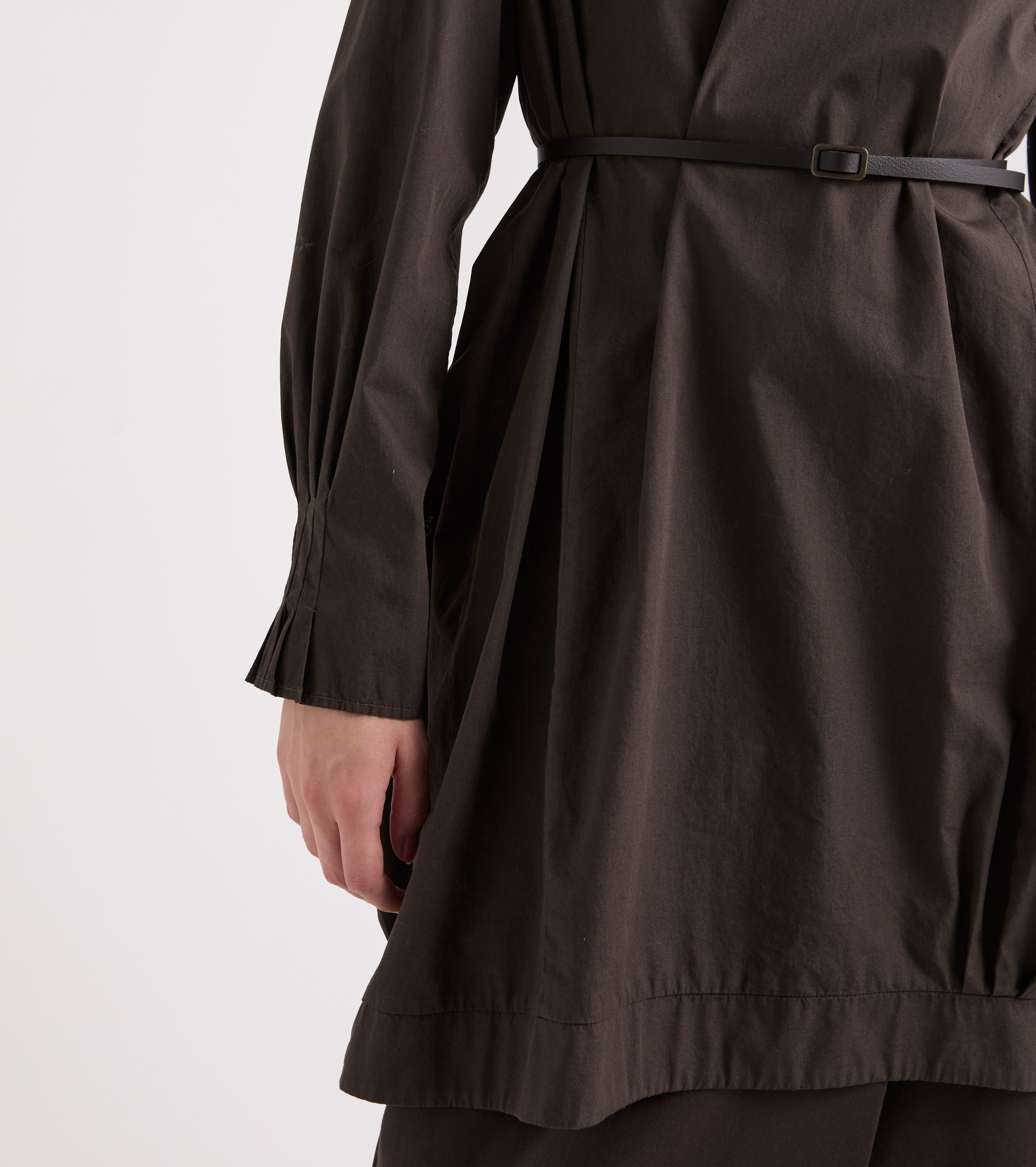 Abito da donna con collo alto