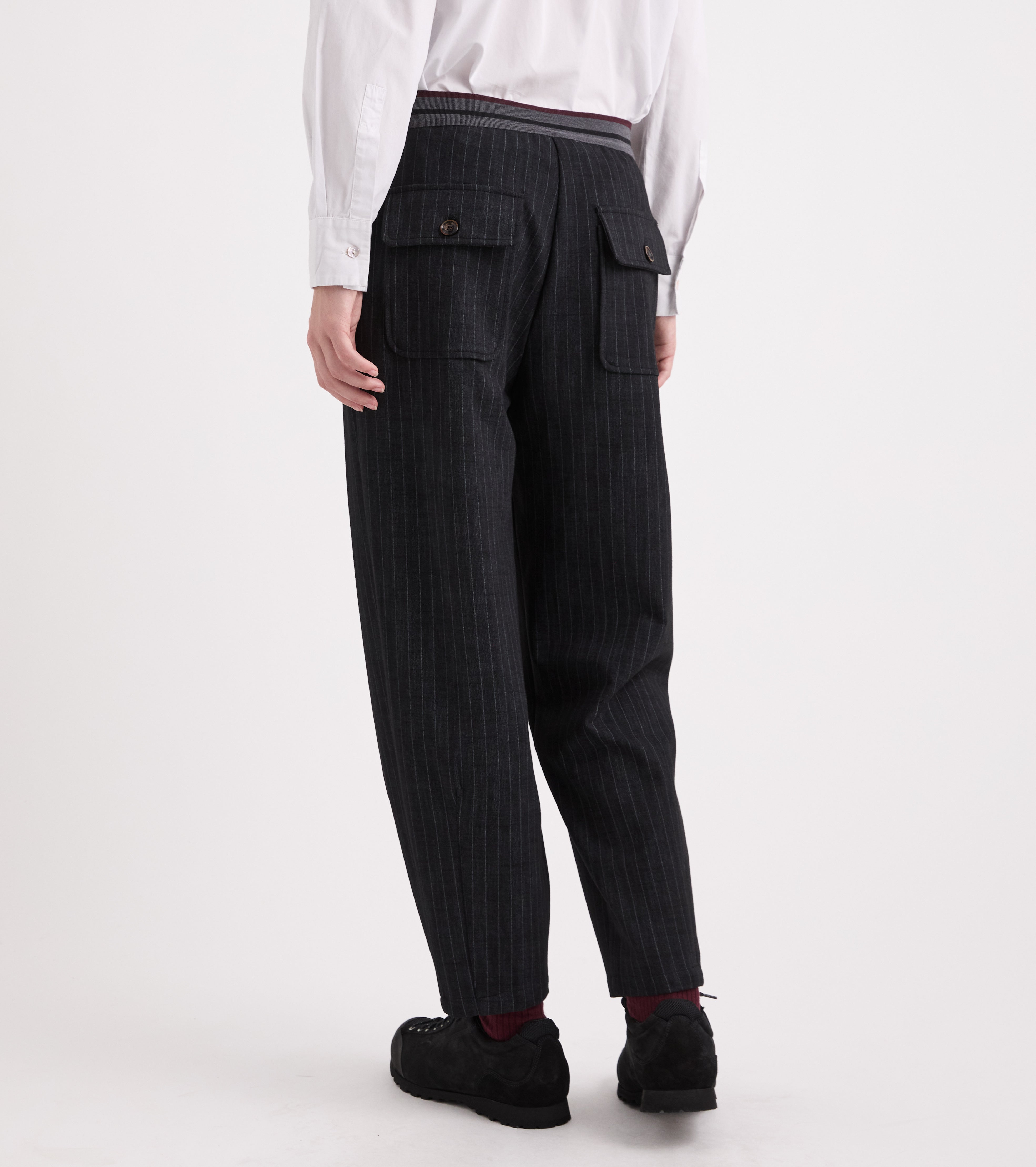 Pantaloni cropped con fascia elastica