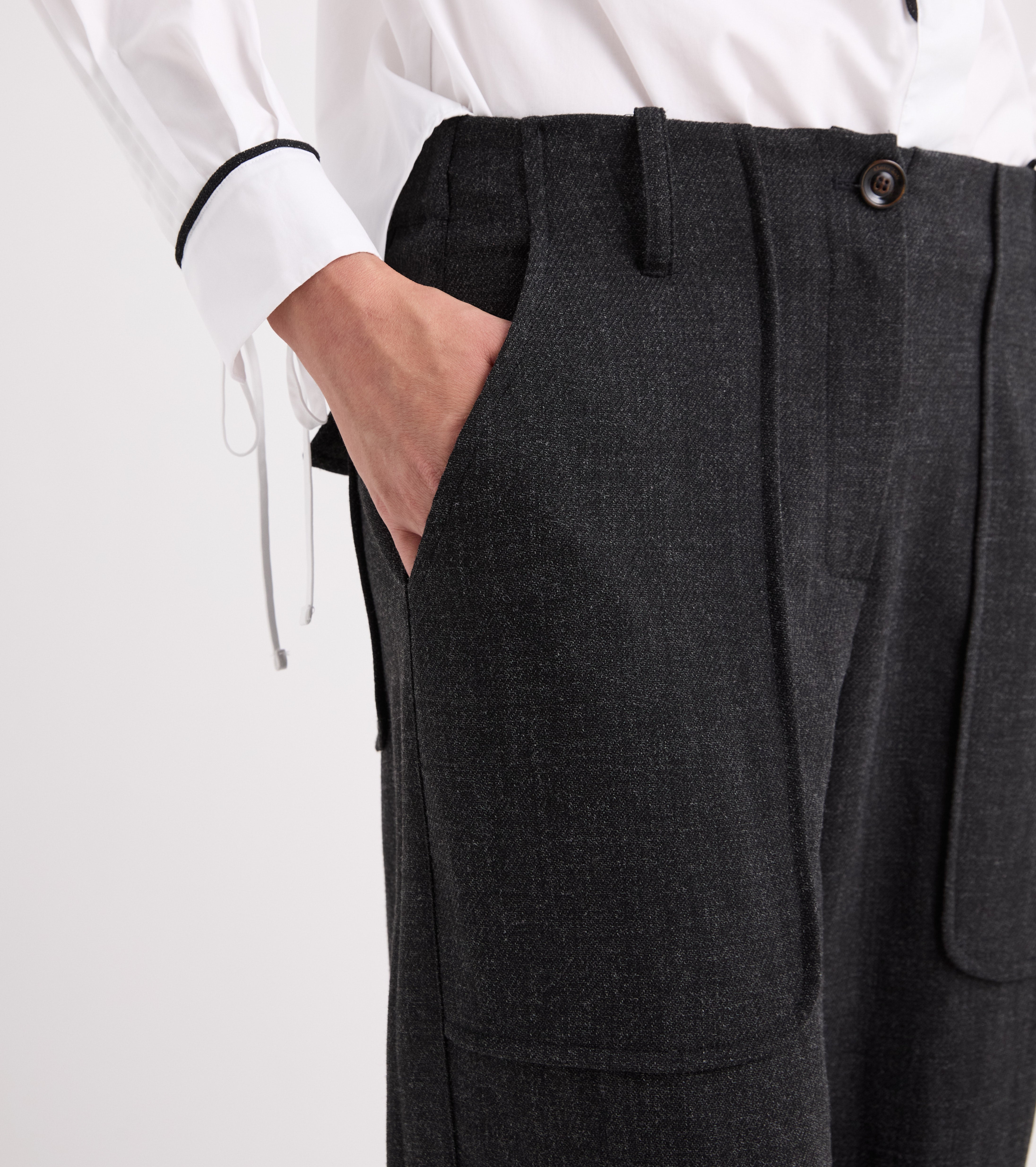 Pantaloni cropped in viscosa stretch