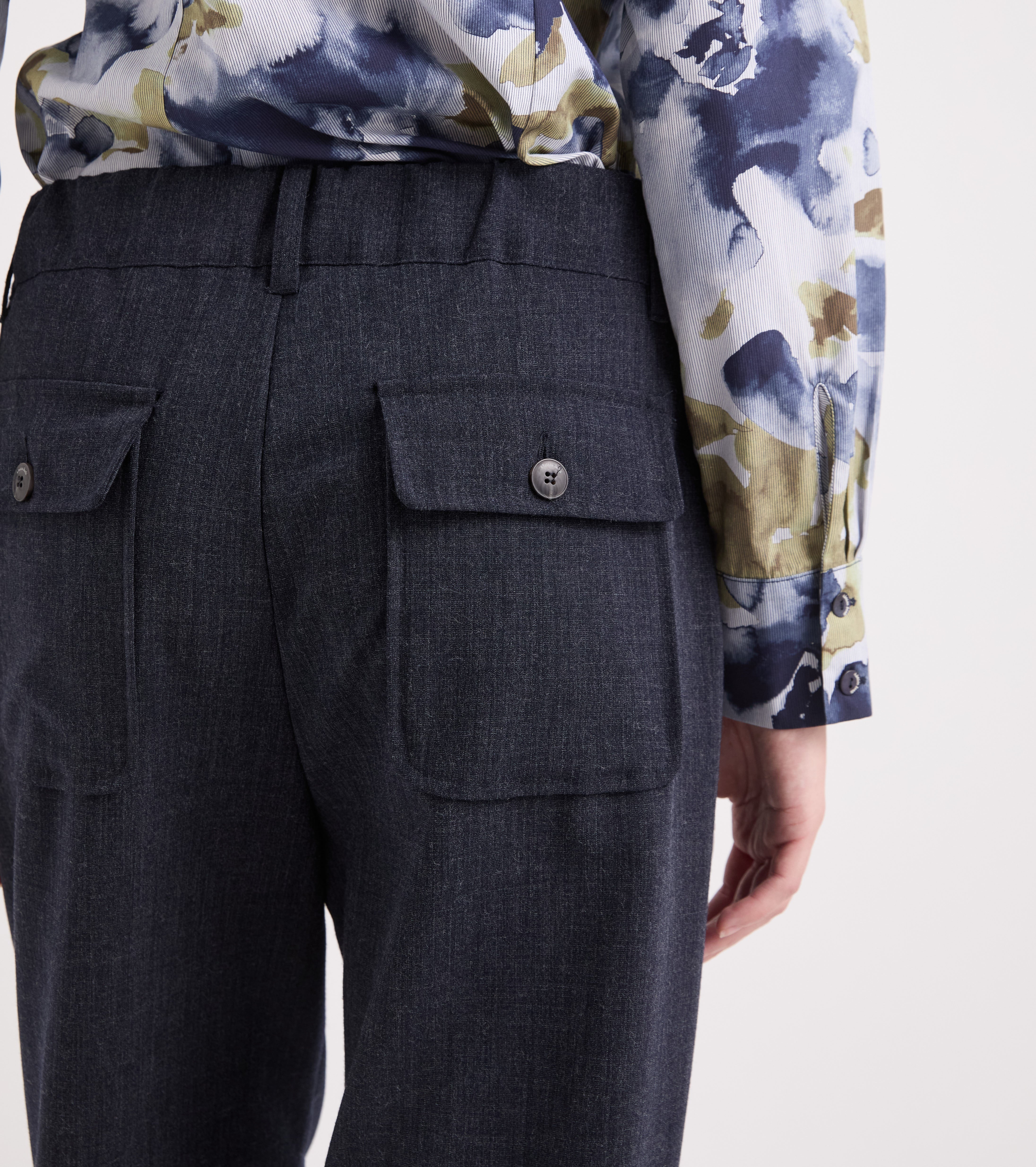 Pantaloni stretch in viscosa