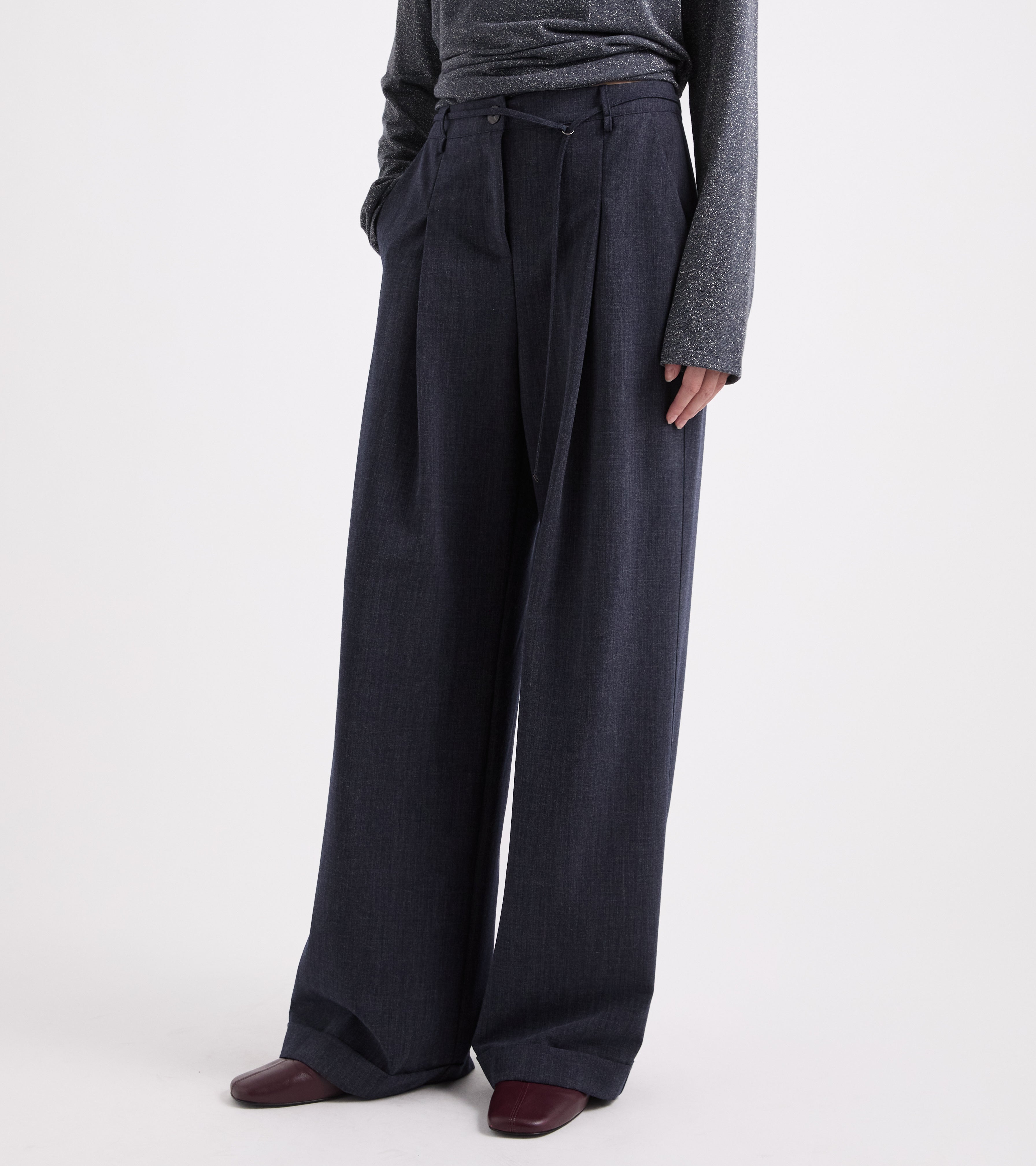 Pantaloni a vita alta con risvolto