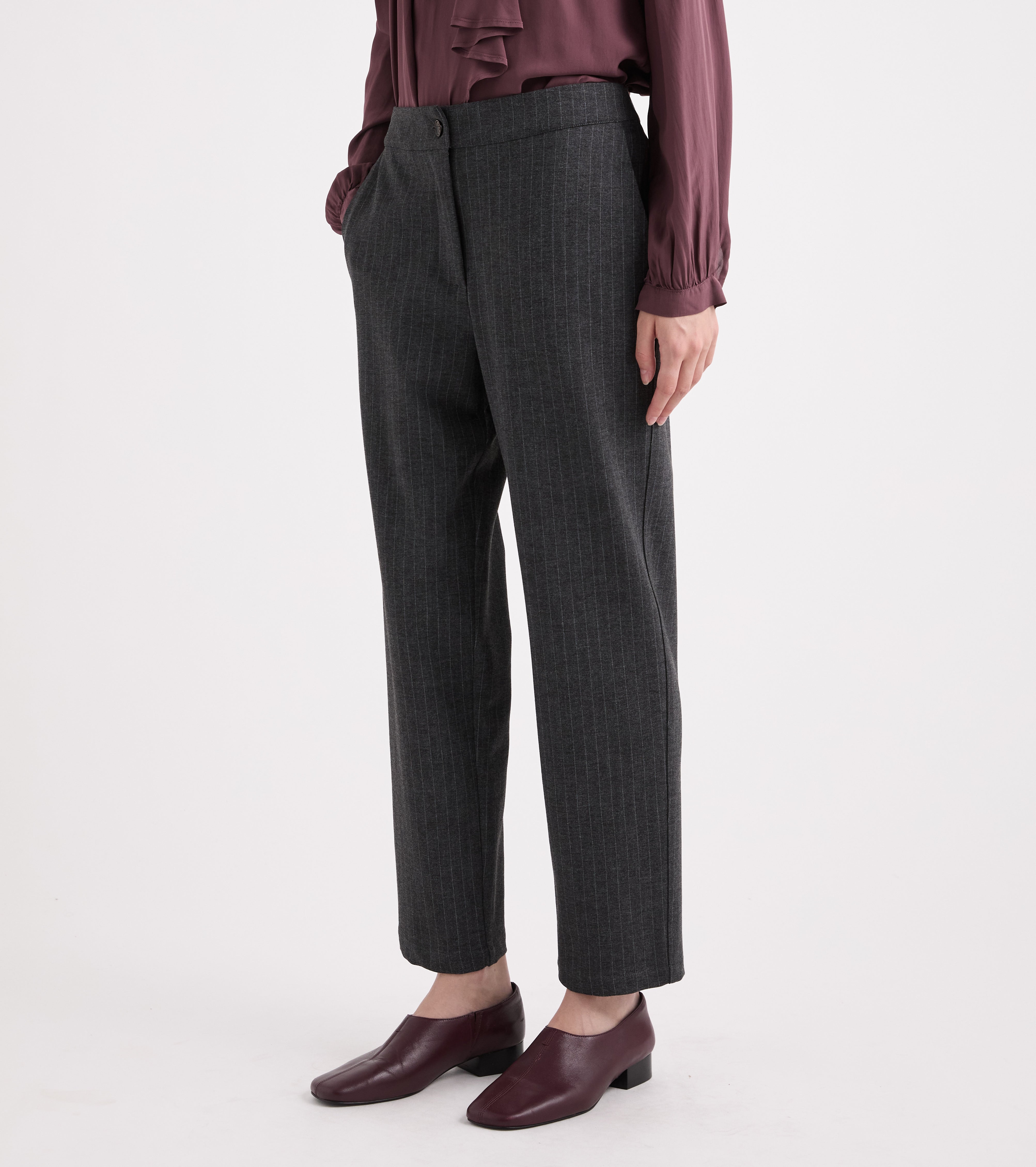 Pantaloni cropped in viscosa a righe
