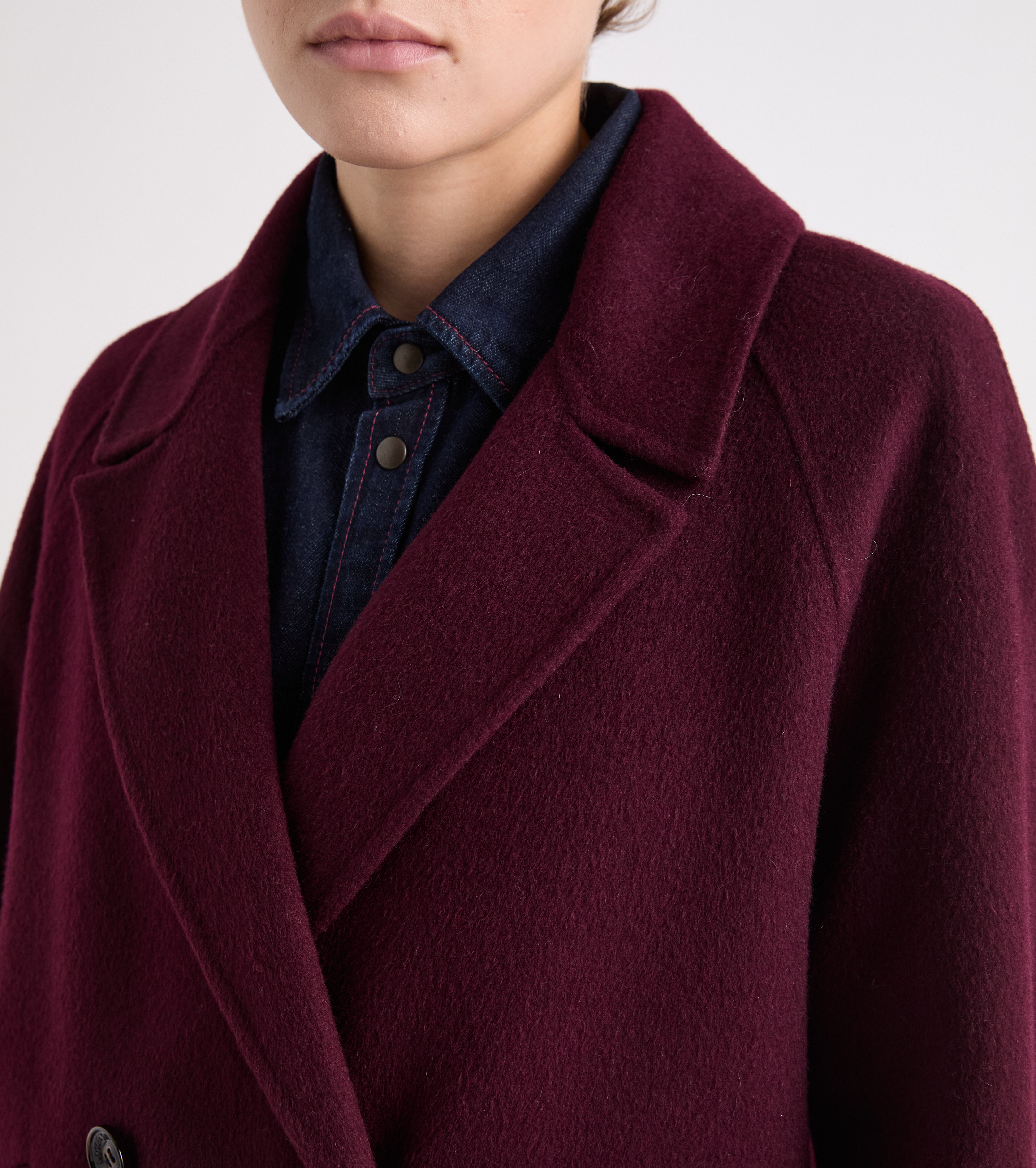 Chaqueta marinera de doble botonadura en mezcla de cachemira y lambrusco