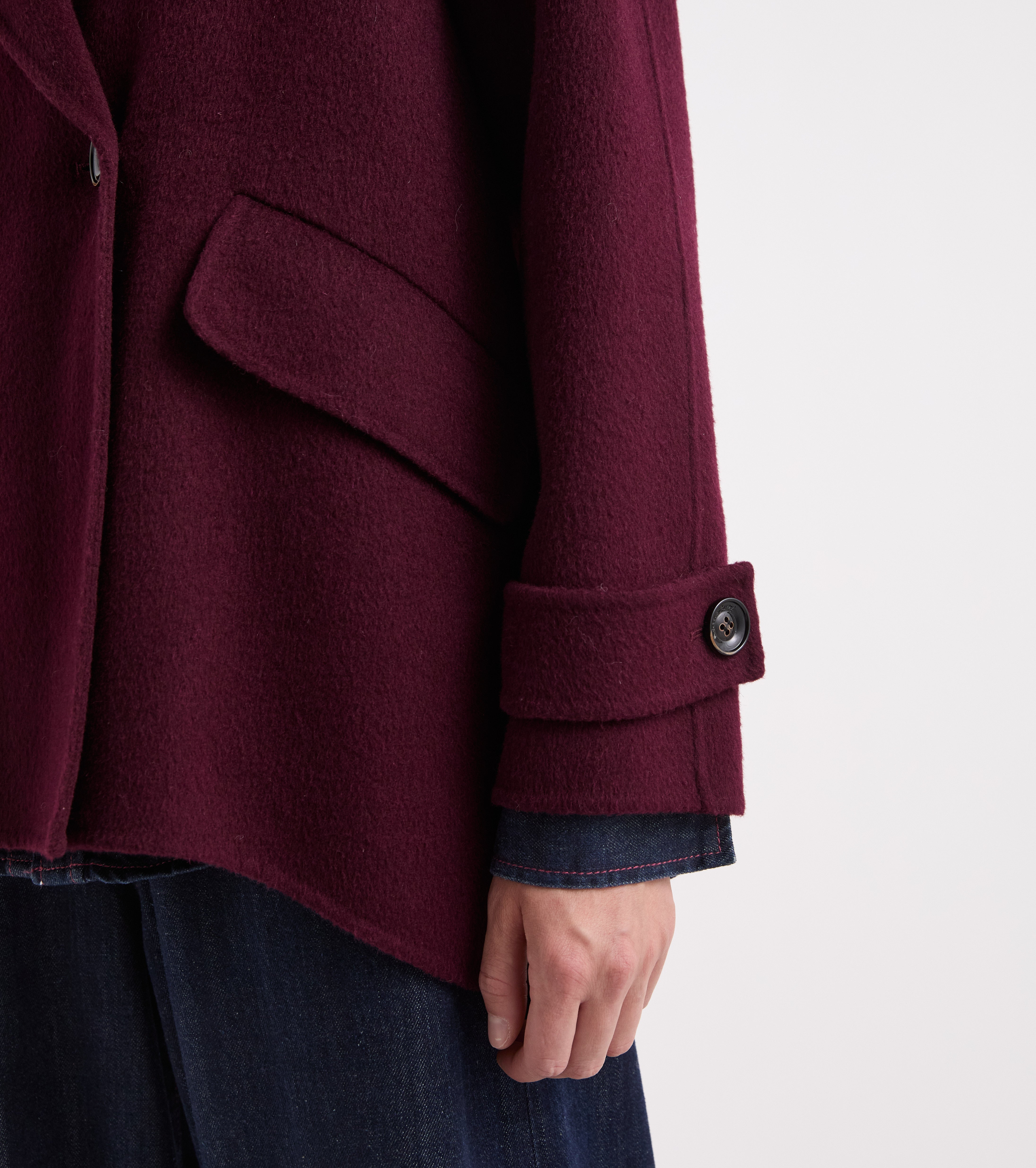Double-breasted peacoat in a cashmere and Lambrusco blend