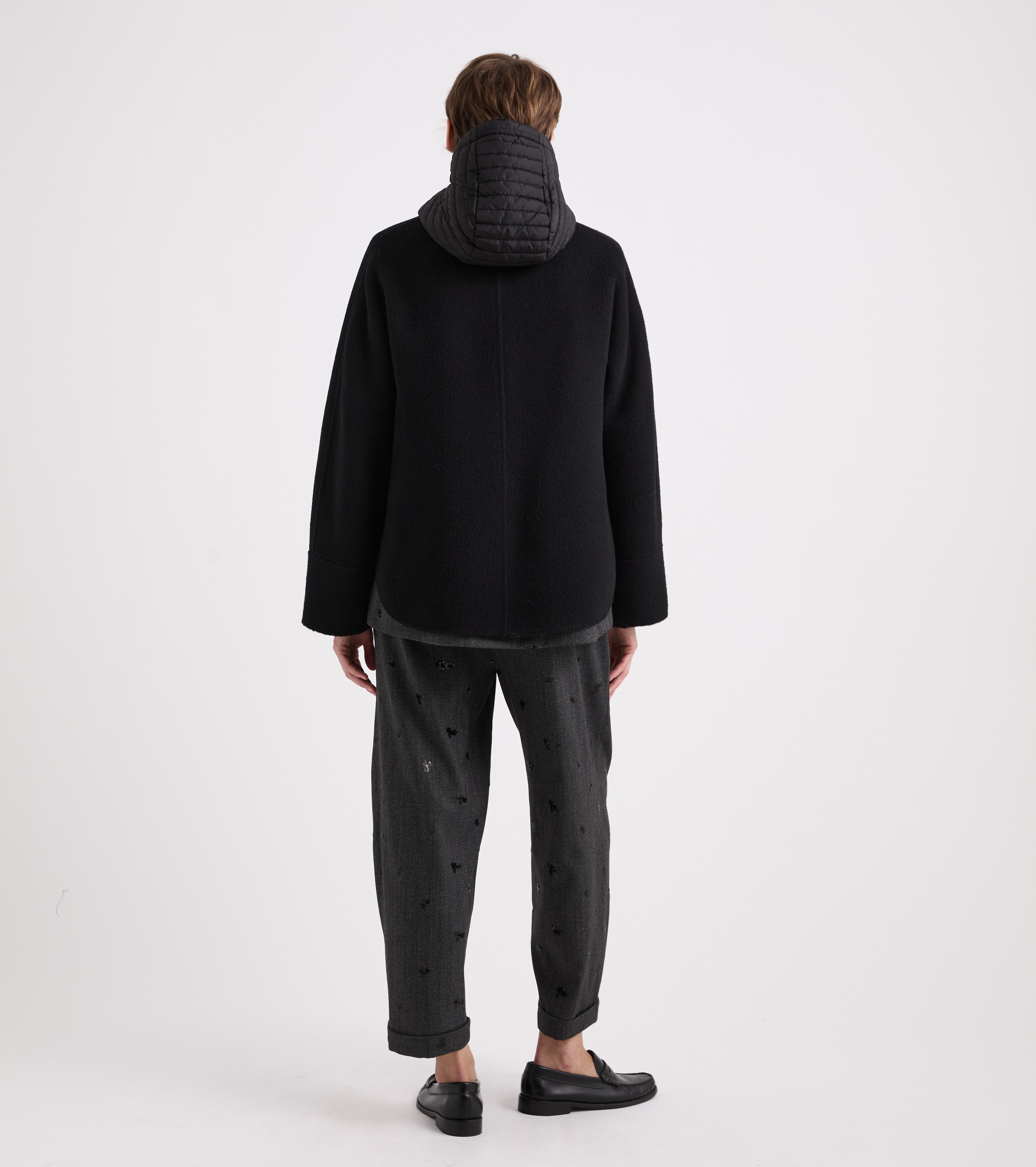 Cappotto con cappuccio in nylon bianco e nero