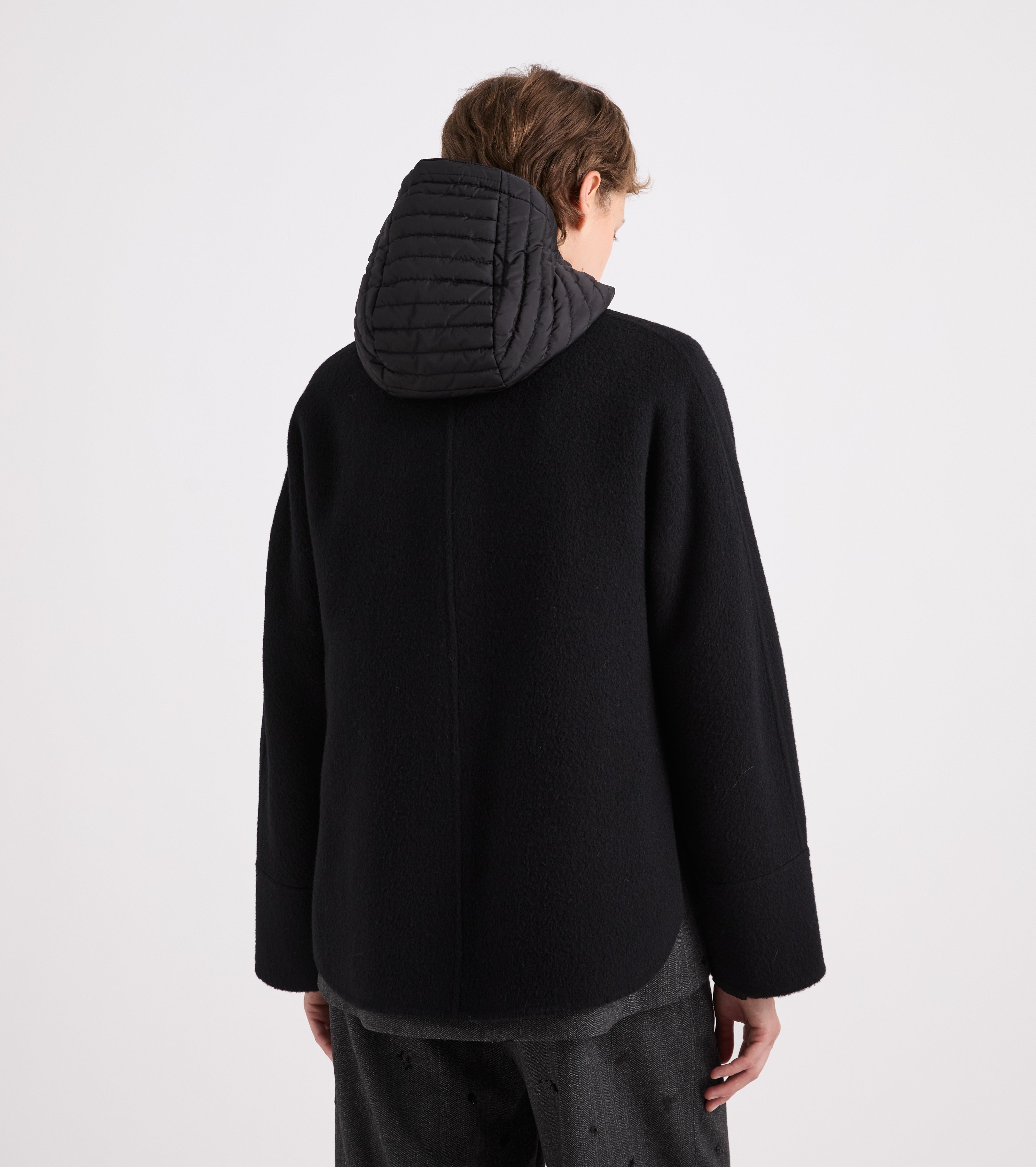 Cappotto con cappuccio in nylon bianco e nero