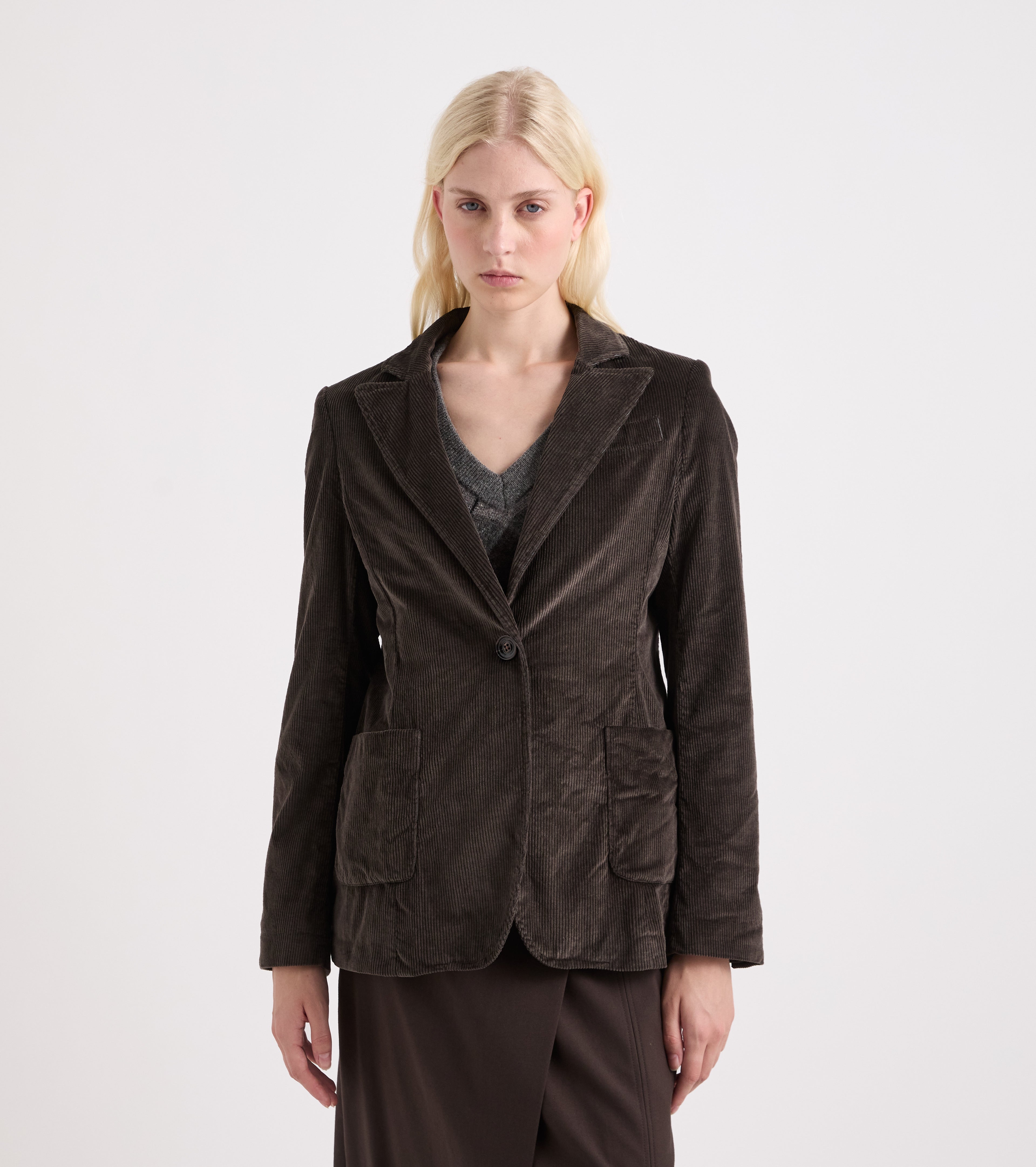 Blazer monopetto con revers a lancia bianco e nero