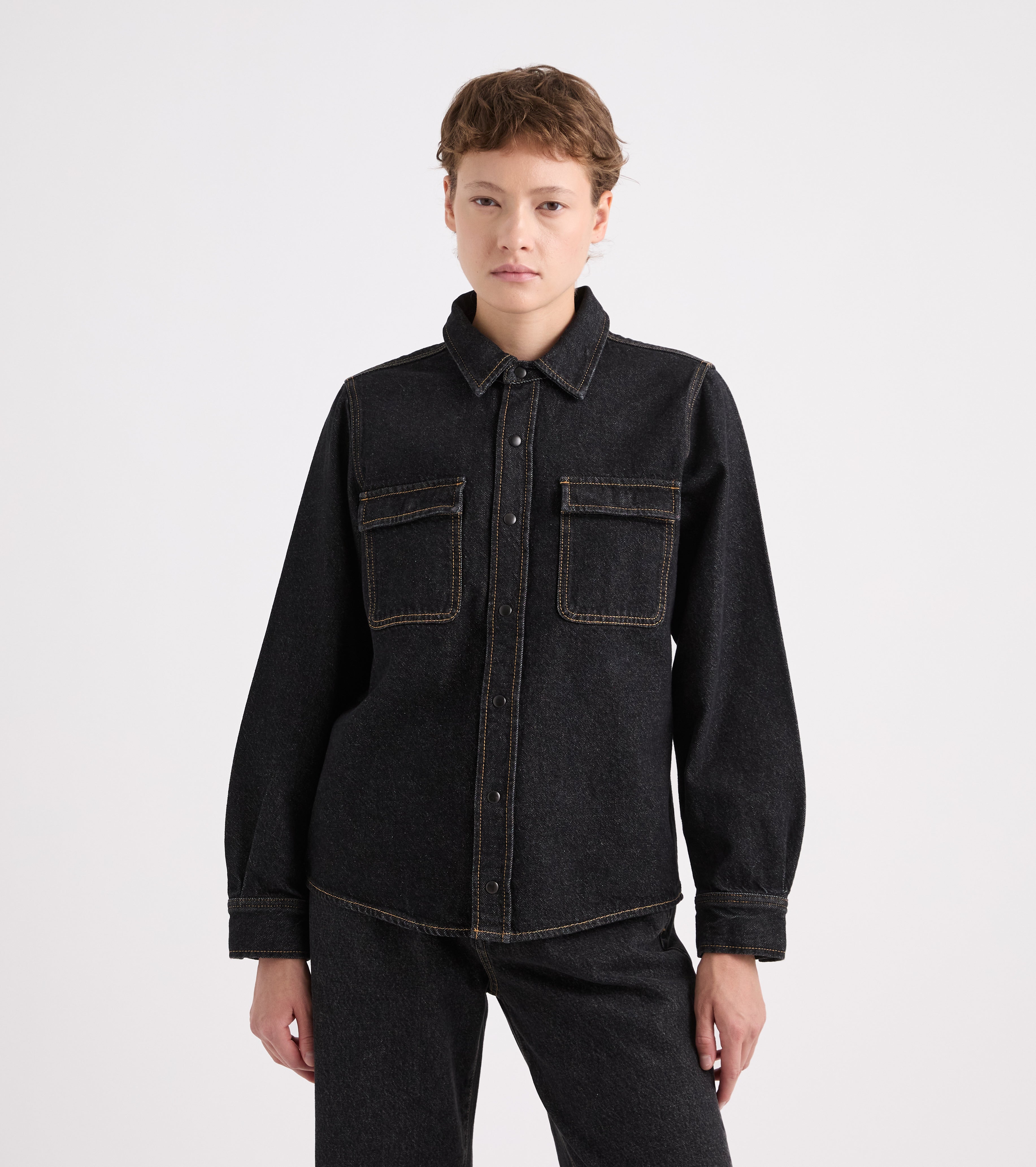 Chaqueta tipo overshirt de algodón con bolsillos