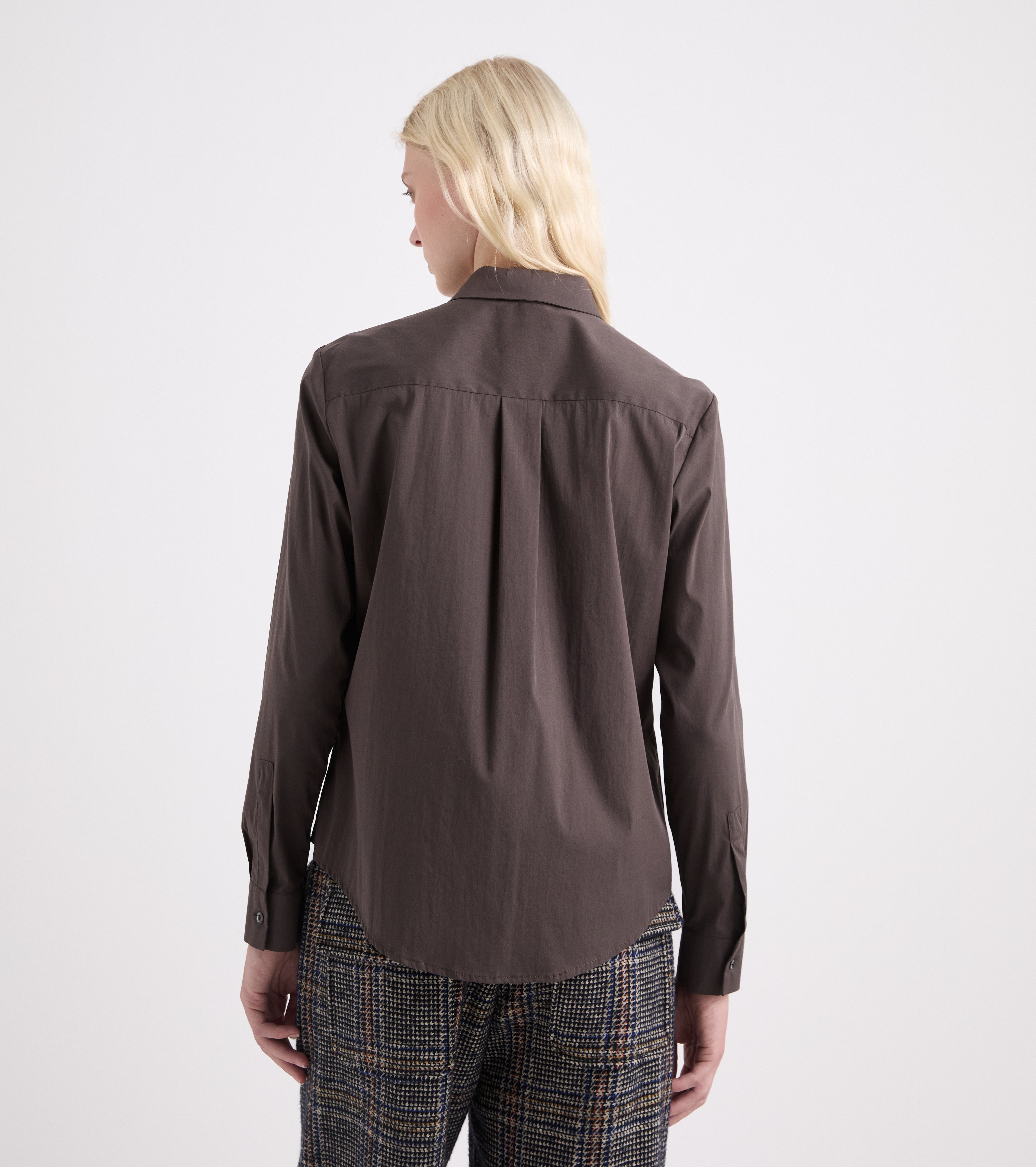 Camicia stretch con cravatta