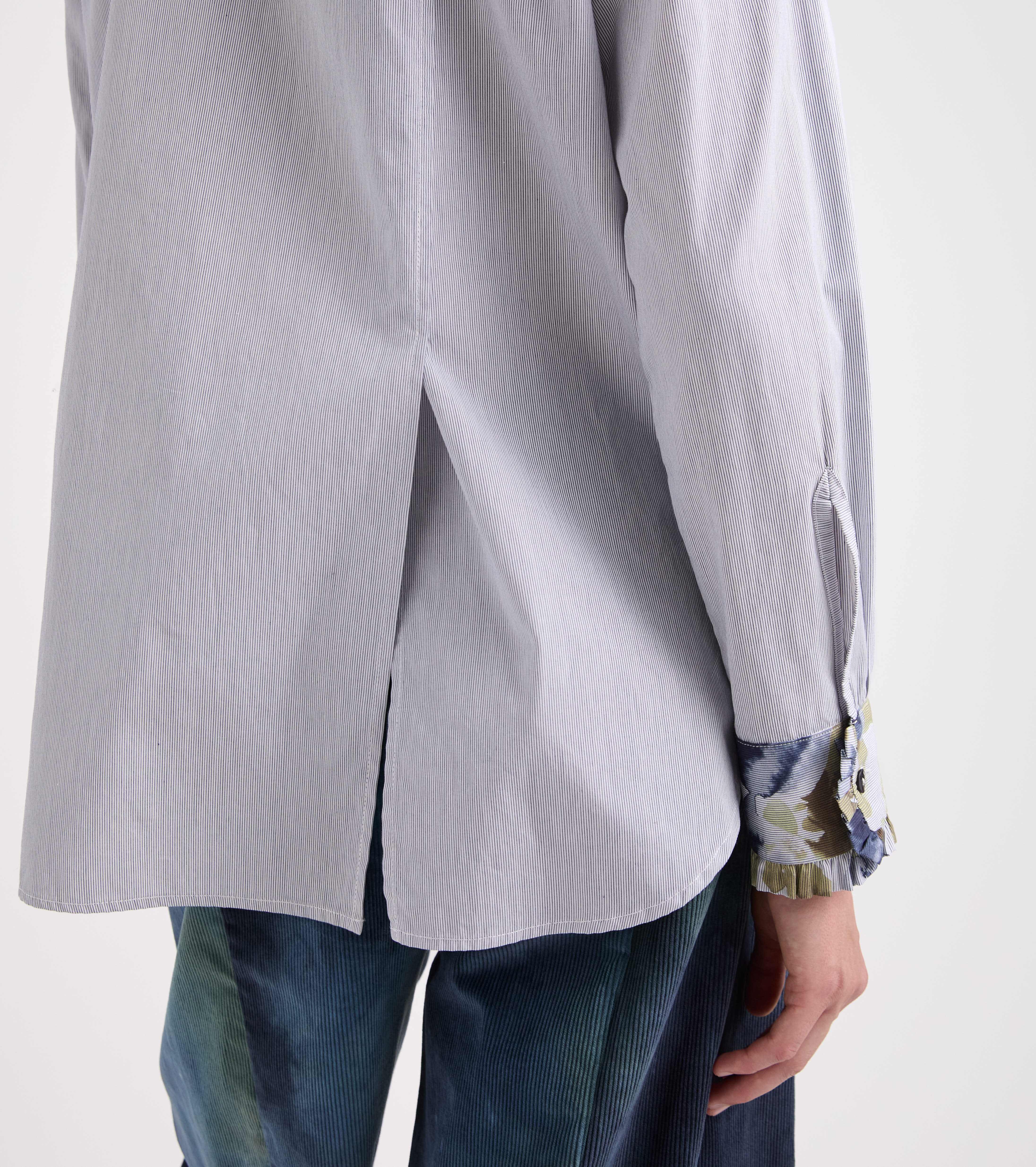 Camisa de algodón con volantes a rayas
