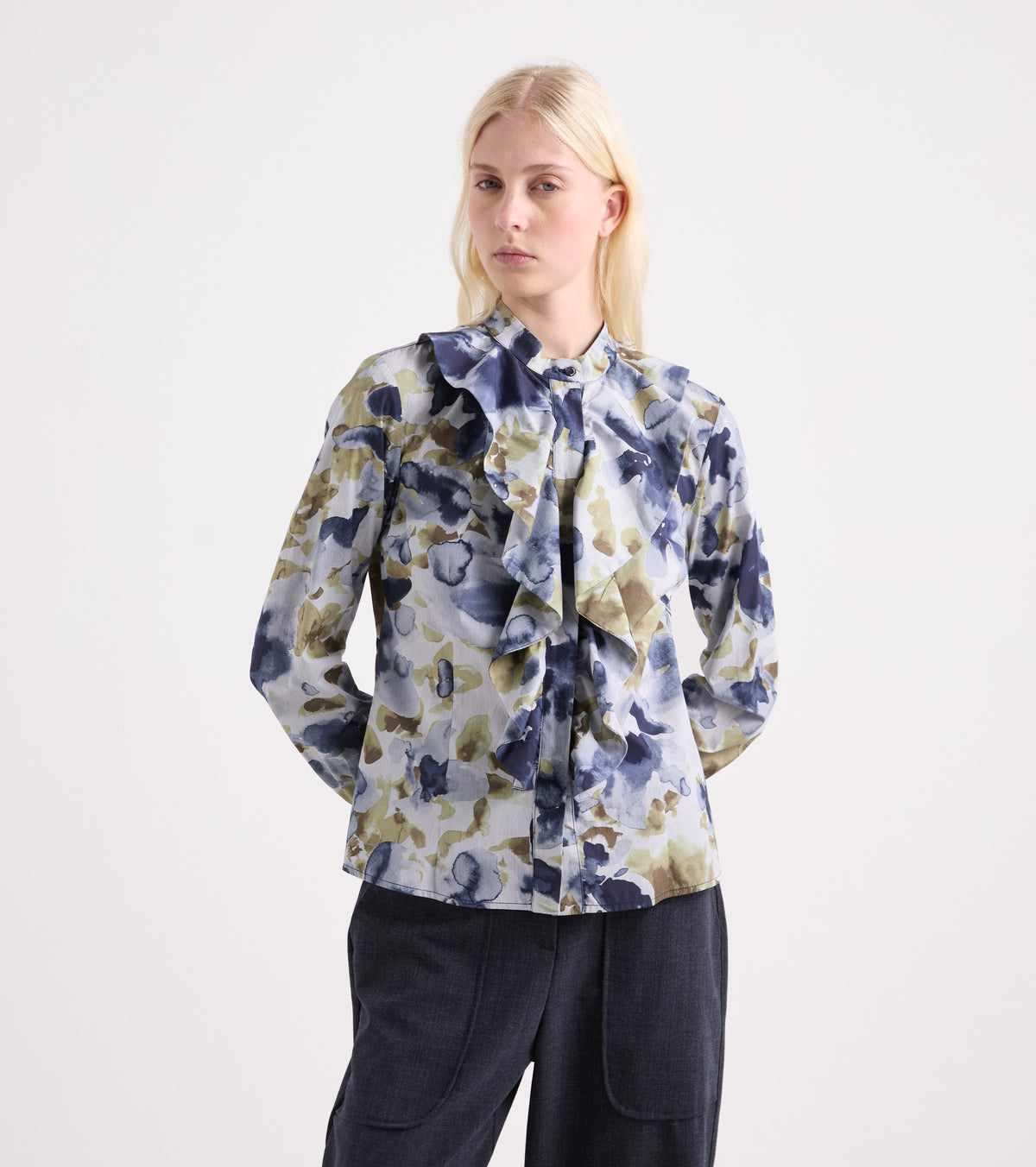 Camicia stampata con colletto alla coreana fiore blu