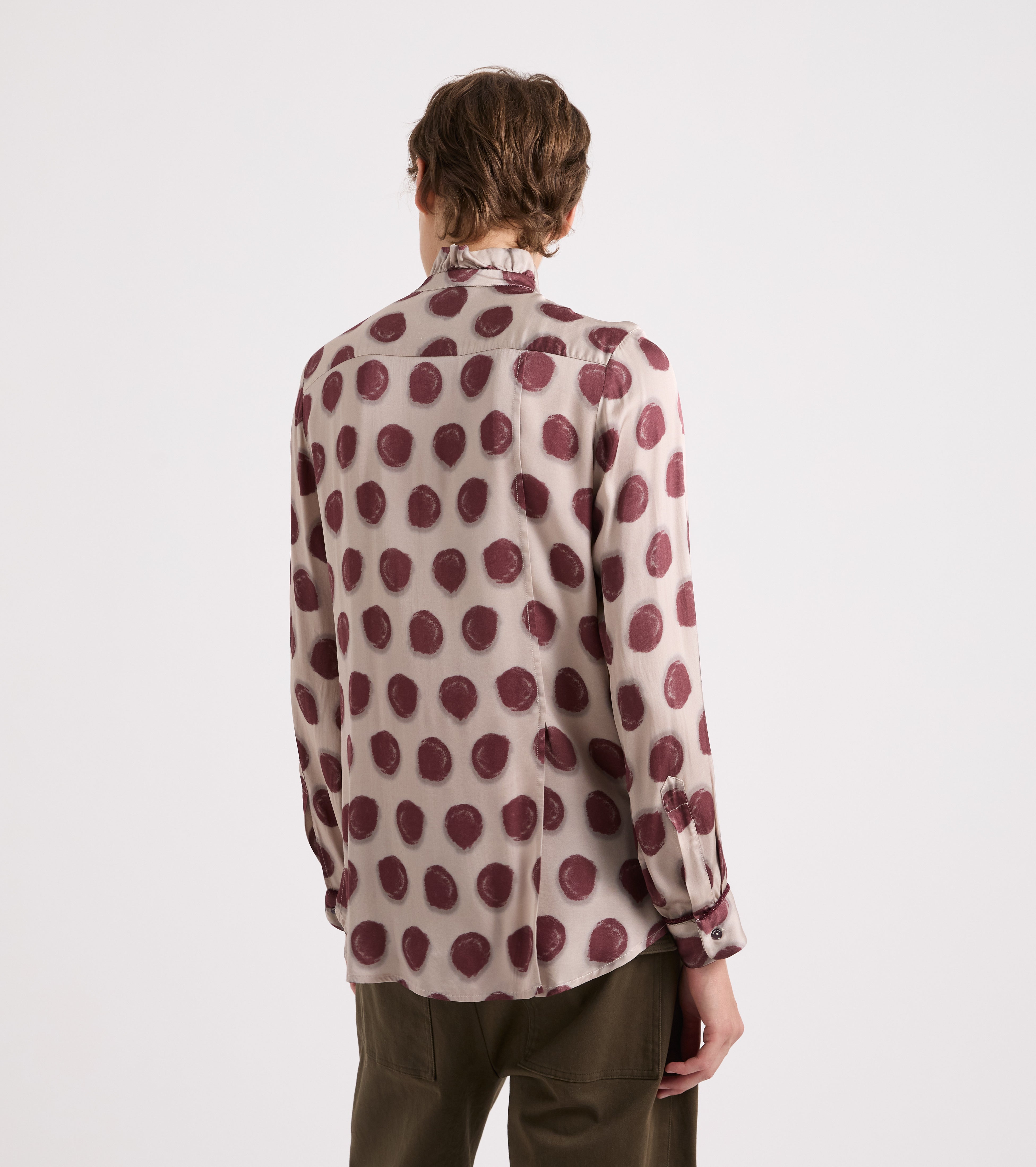 Camisa de viscosa estampada con volantes y lunares burdeos