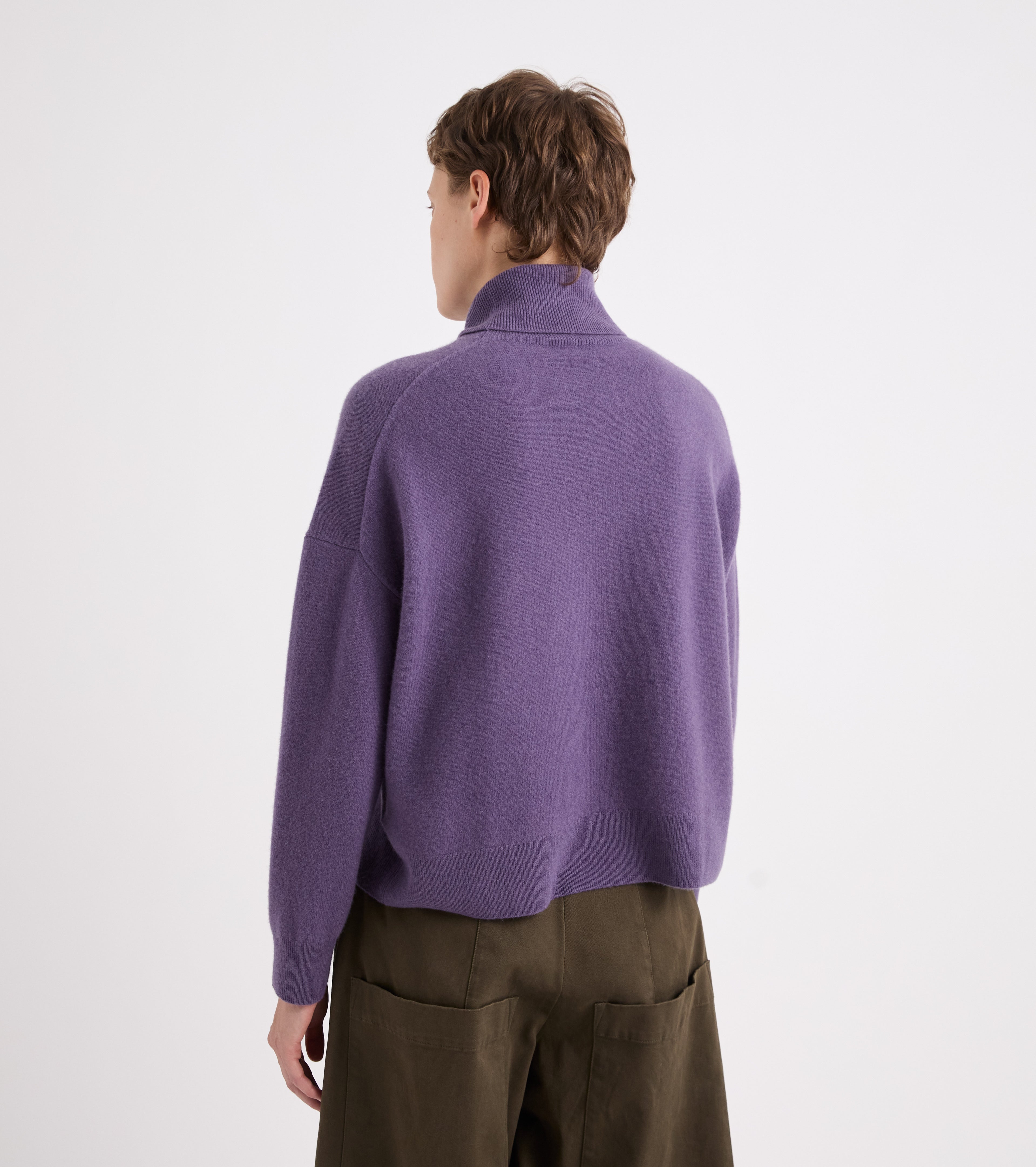Jersey de cuello alto en mezcla de cachemira color iris