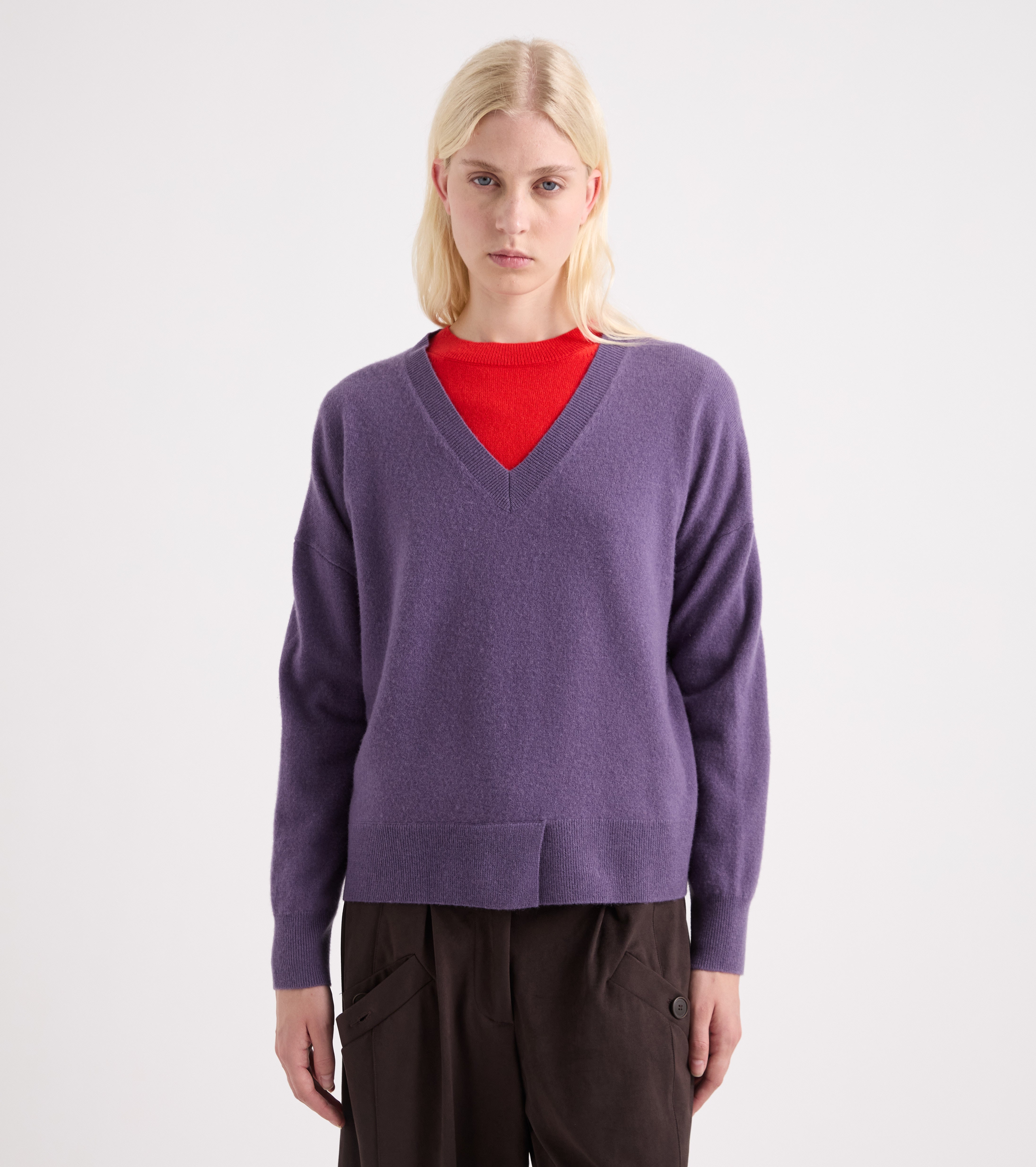 Maglia in misto cashmere con scollo a V marrone