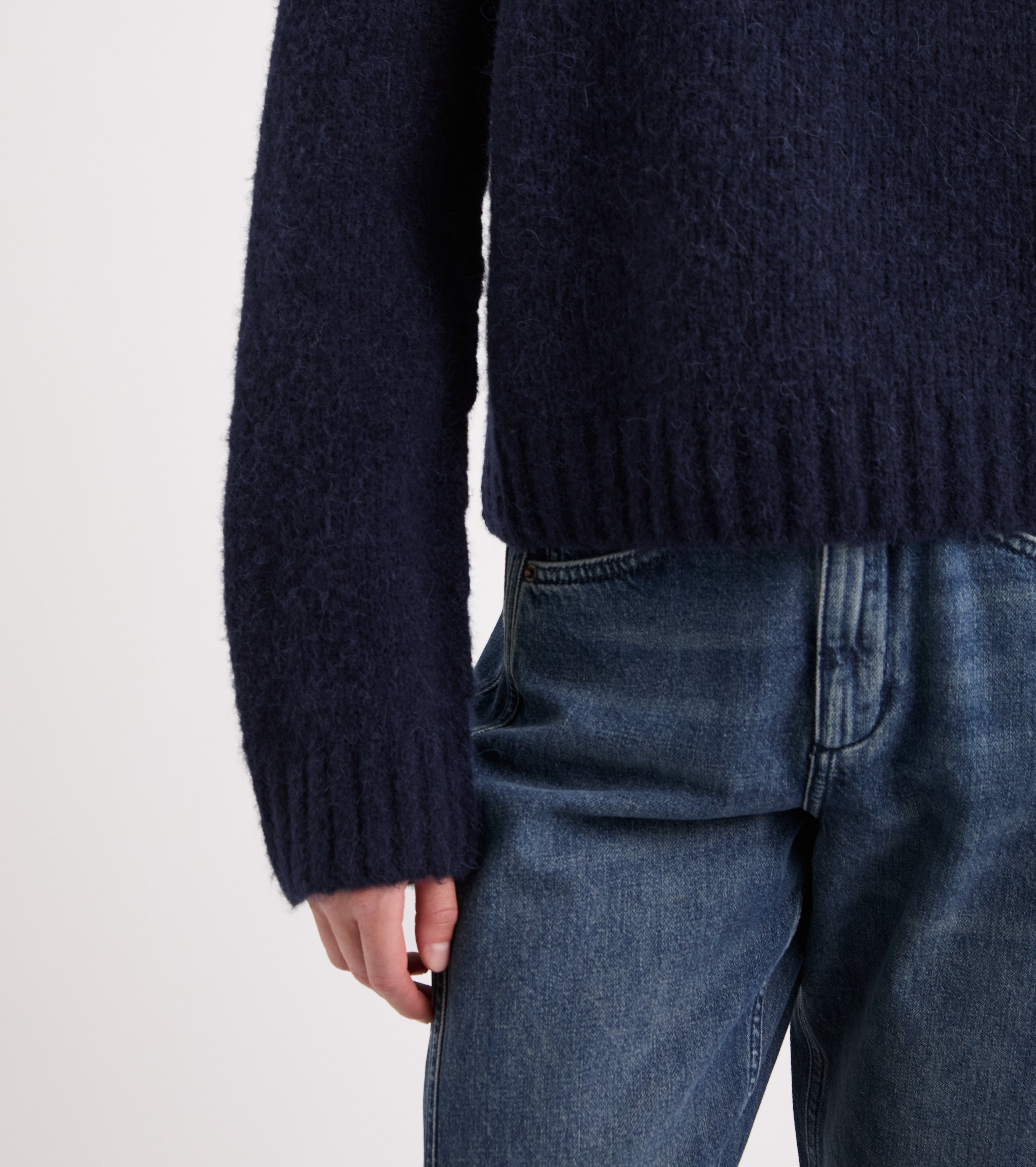 Jersey de cuello redondo en mezcla de alpaca azul aterciopelada