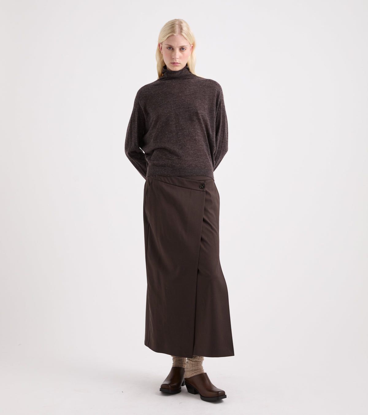 Maglia in misto lana con collo alto blue