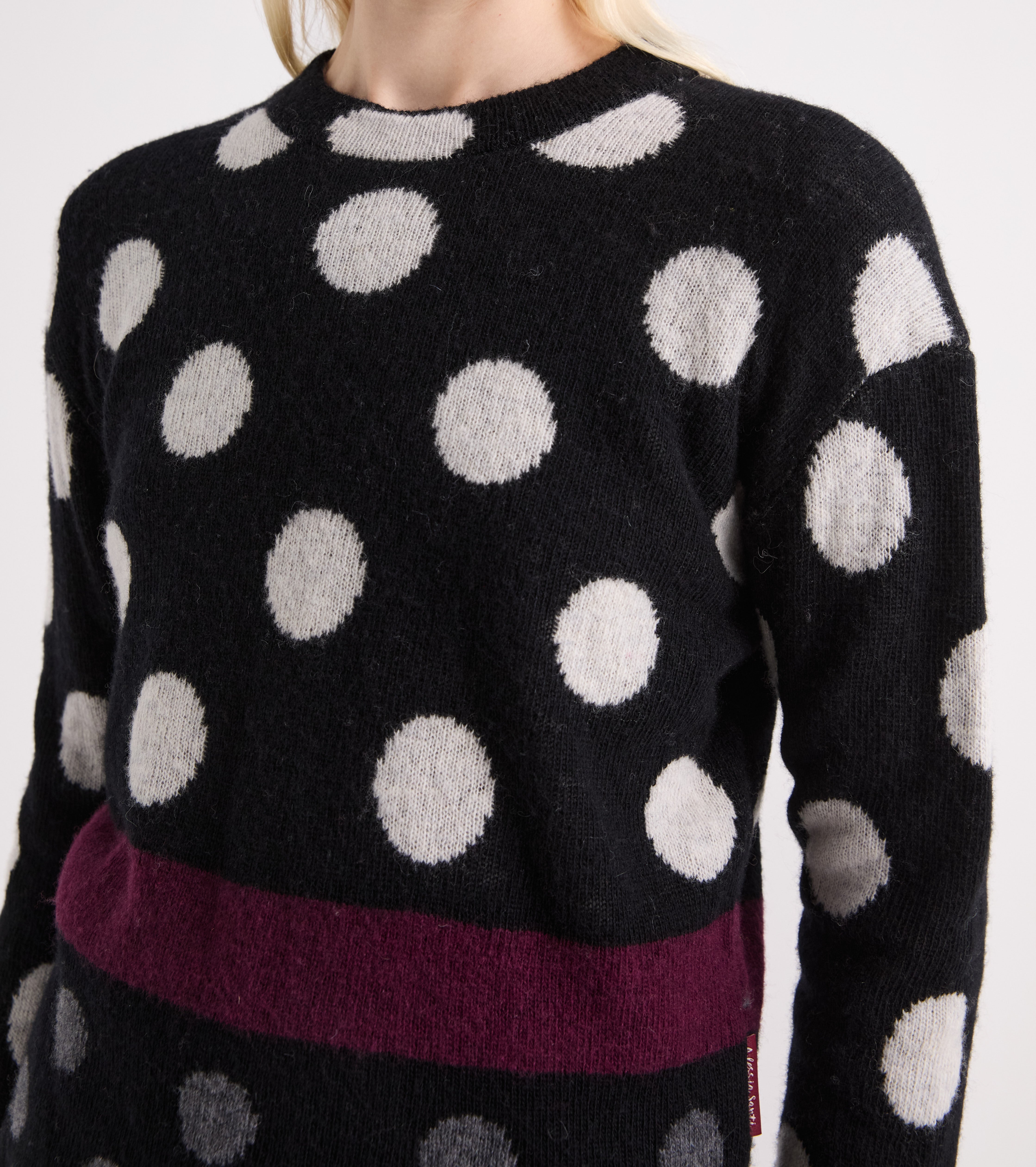 Jersey de hilo jacquard con lunares negros