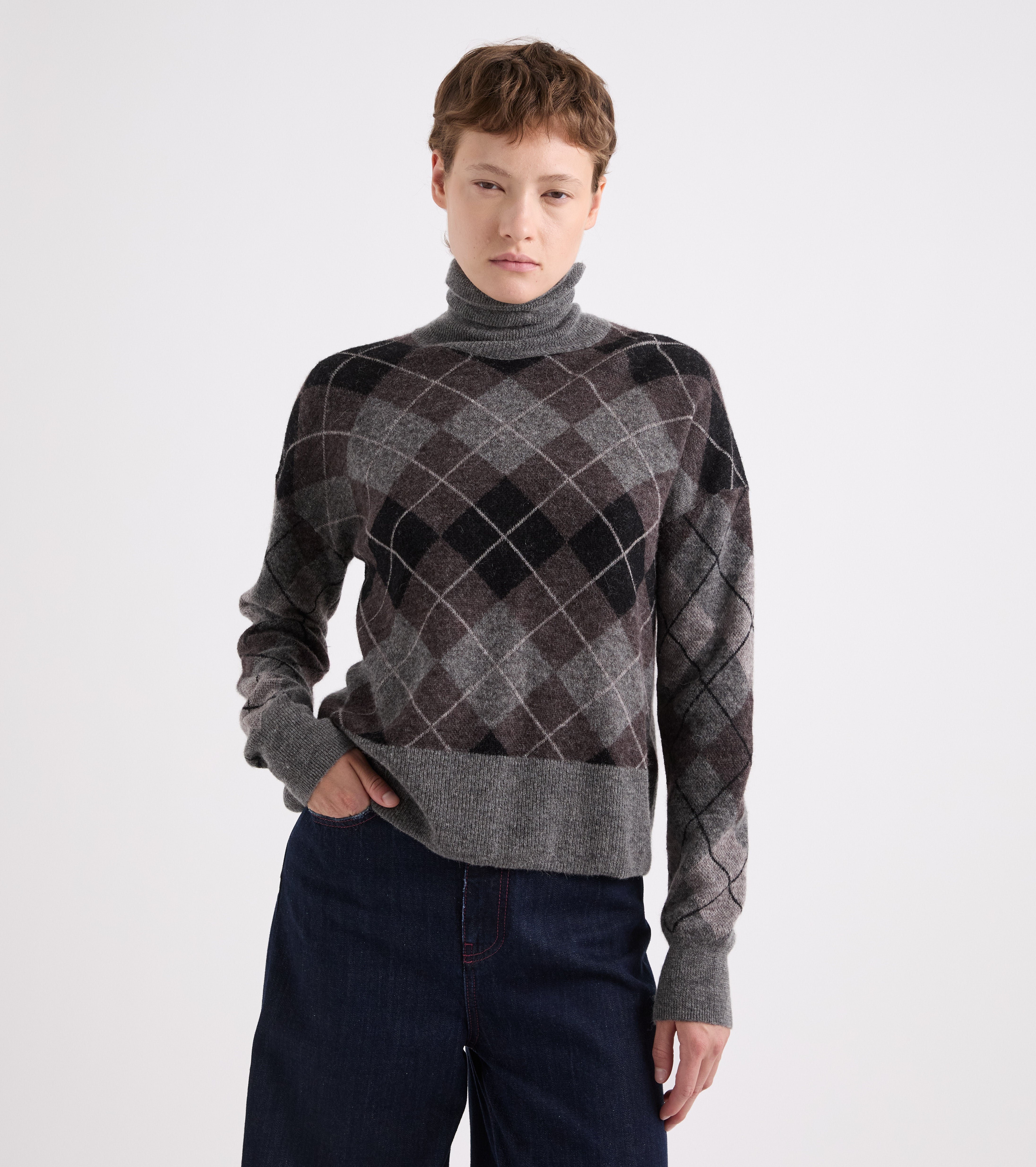 Jersey de cuello alto con diseño de rombos