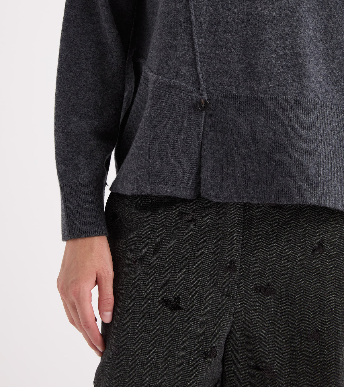 Maglia dolcevita con fiore grigio melange