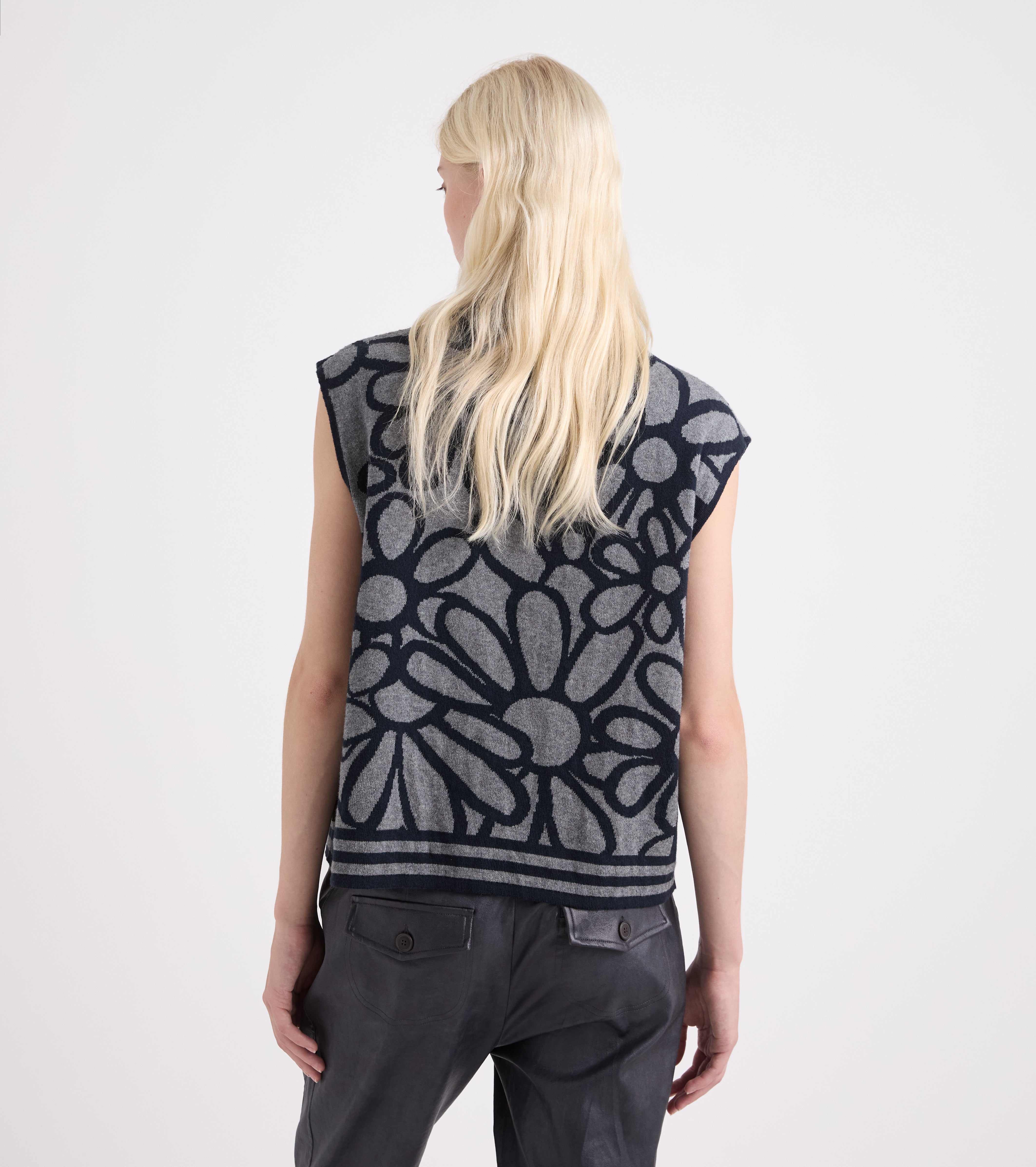 Top de punto en mezcla de lana azul marino y gris