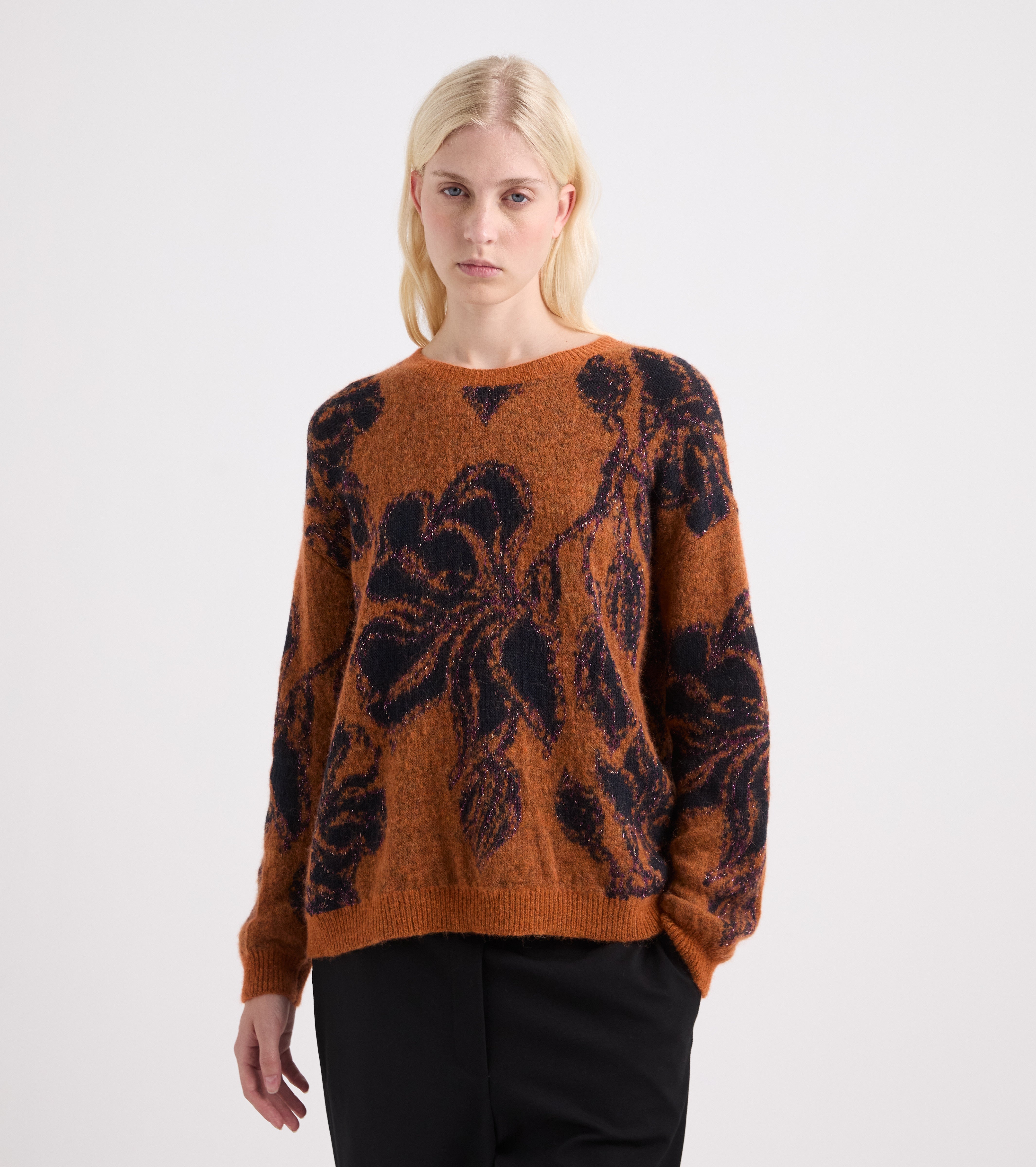 Jersey floral de mezcla de alpaca y lana, en color naranja y azul marino