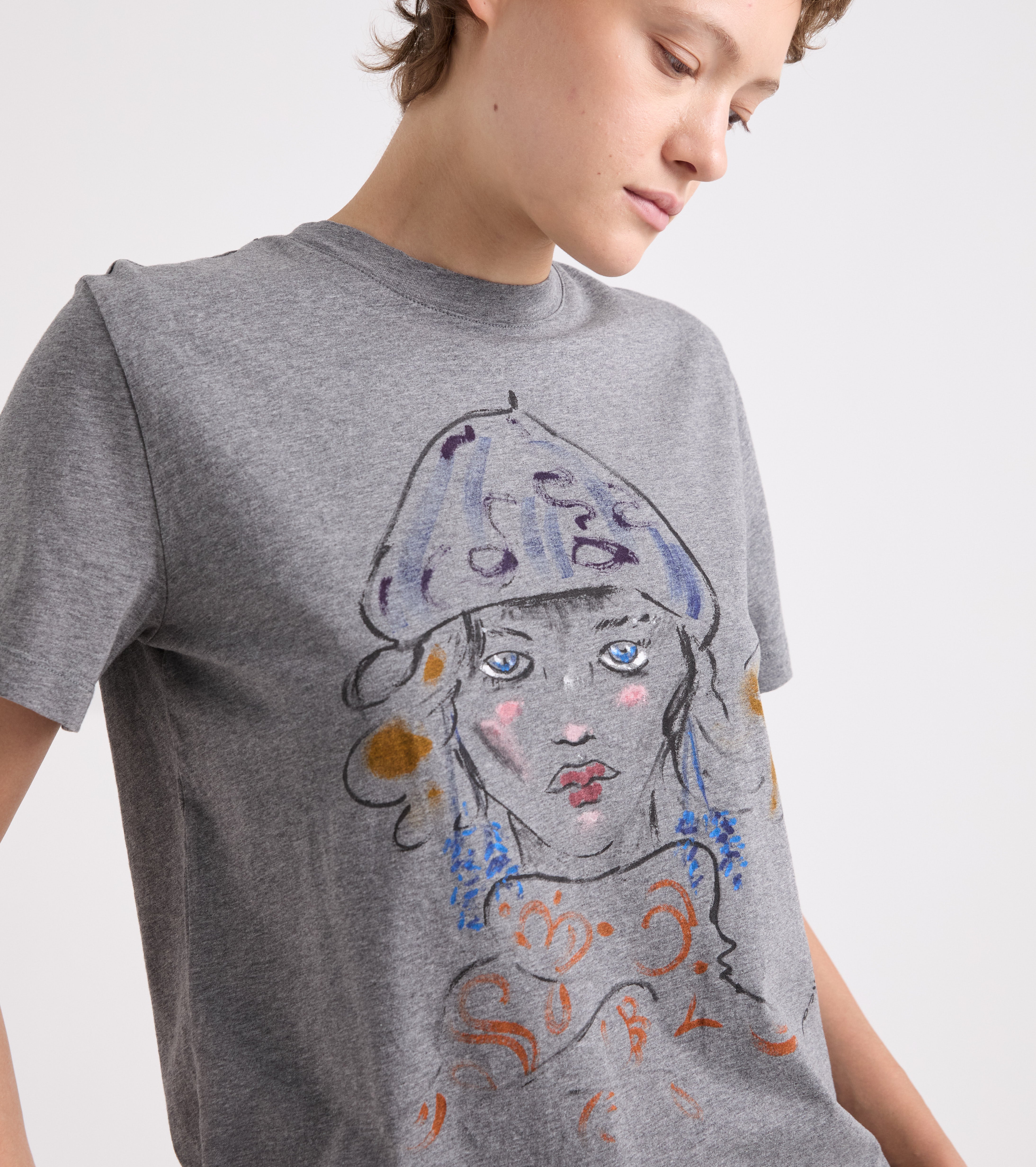 Camiseta de cuello redondo de jersey gris jaspeado