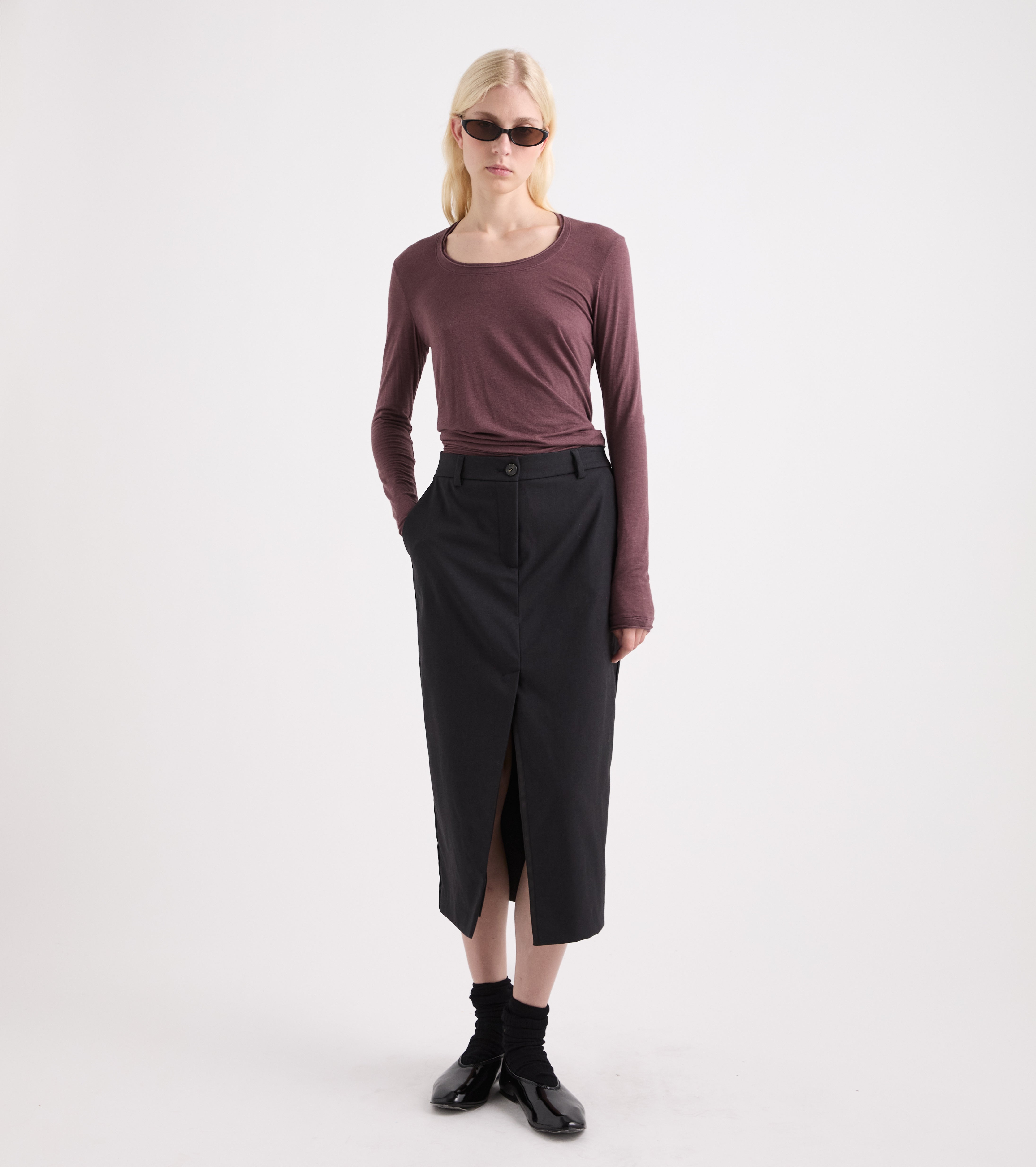 Gonna stretch con spacco e tasche check