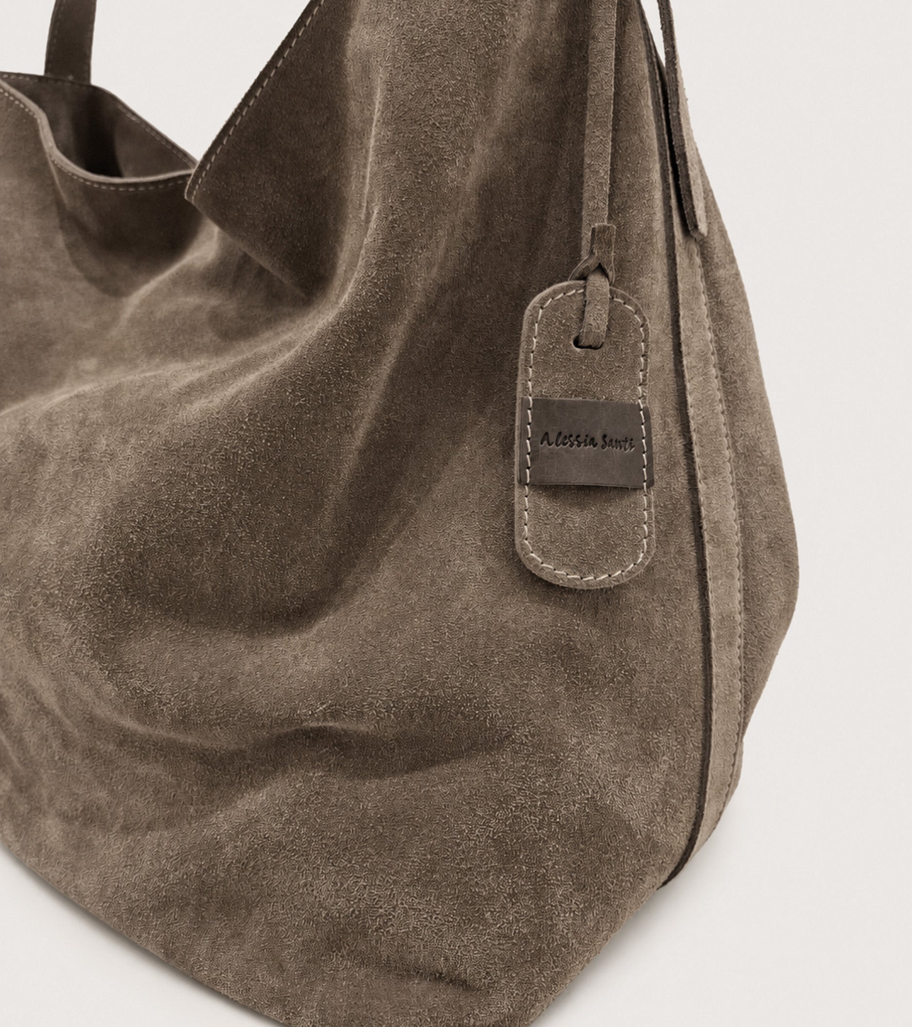 Borsa a spalla in suede con charm castoro
