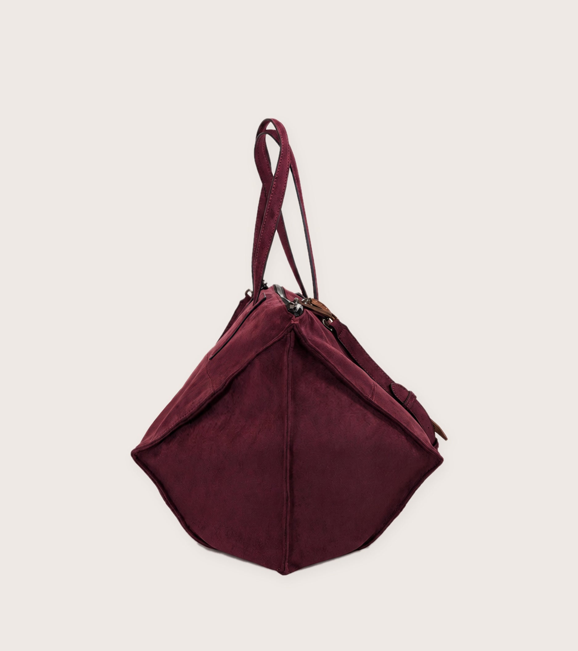 Borsa shopping scamosciata con charm AS mosto