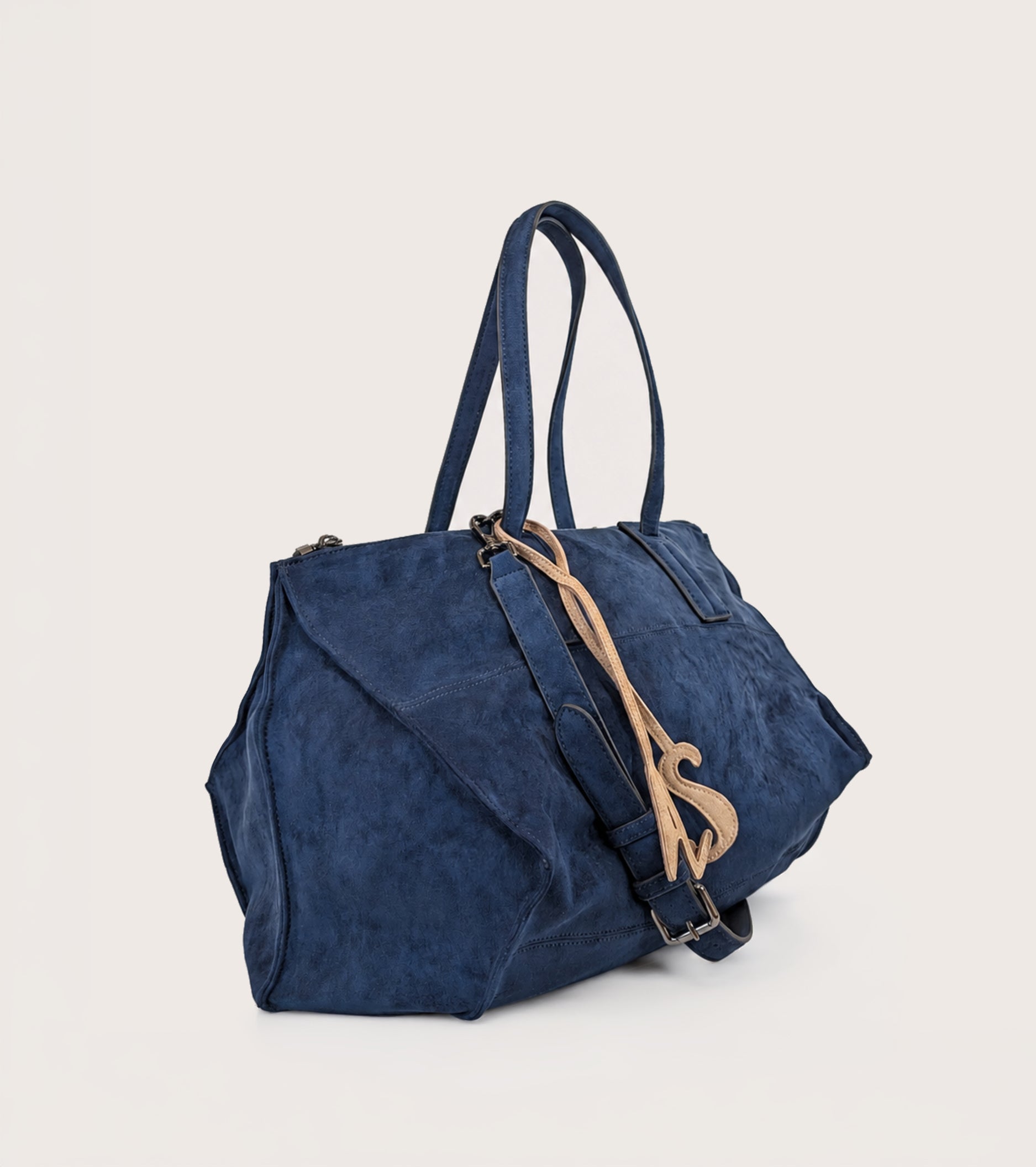Borsa shopping scamosciata con charm AS mezzanotte