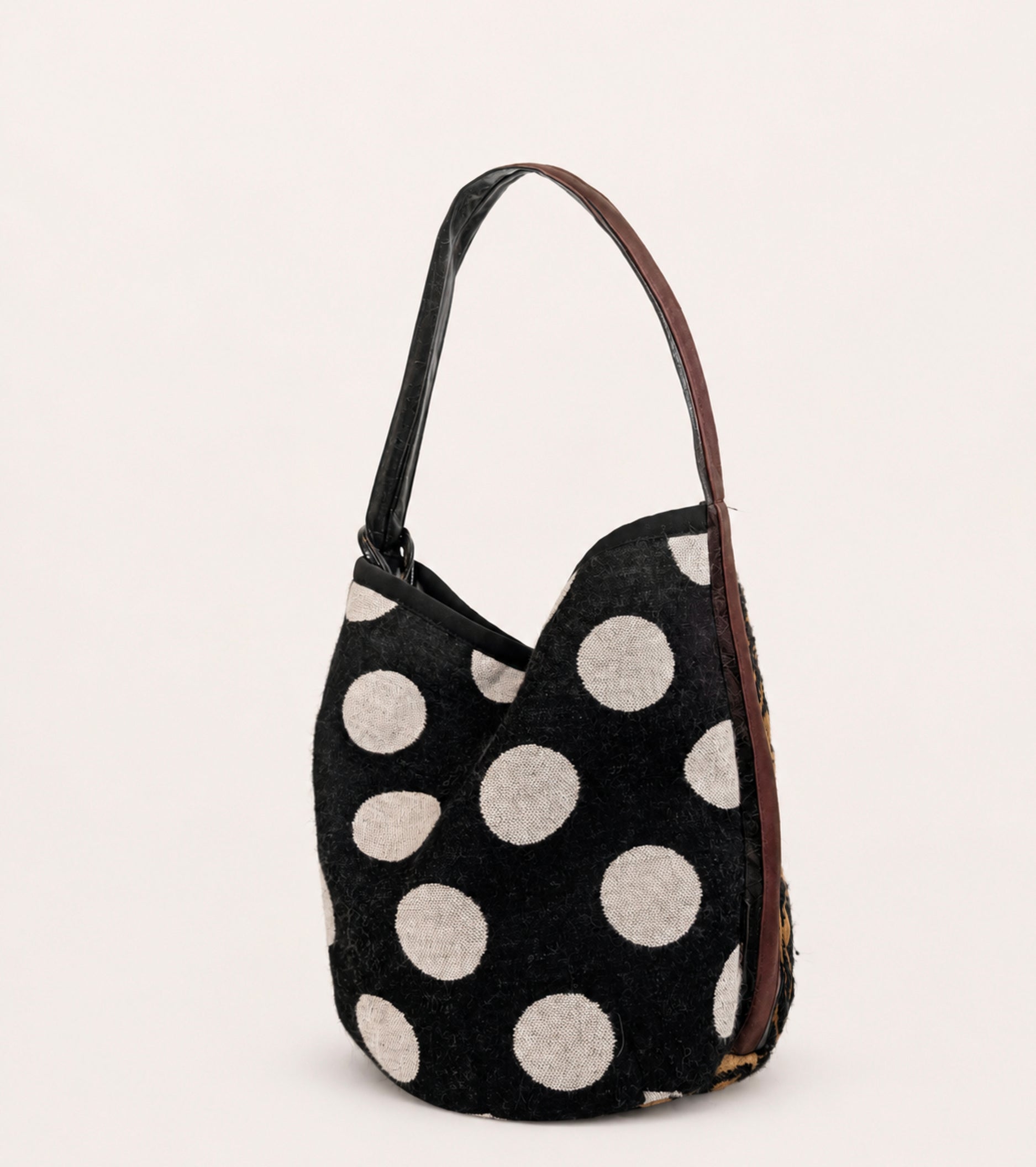 Borsa a secchiello in misto lana jacquard pois damascato