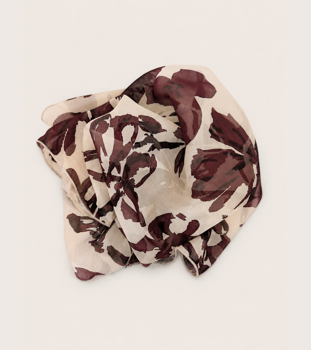 Scarf with a papyrus and black cherry floral print