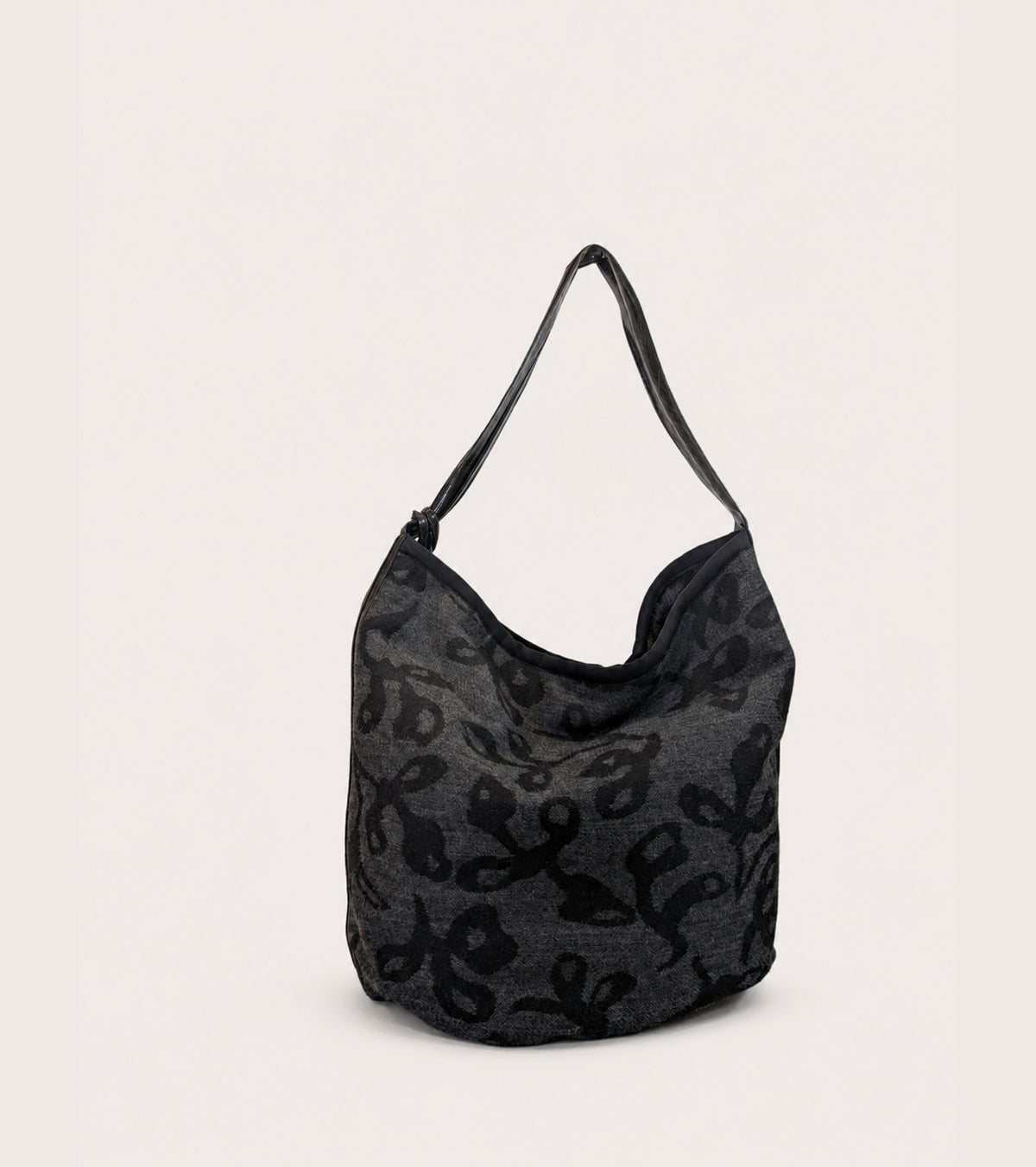Borsa a secchiello in misto lana jacquard antracite fiore