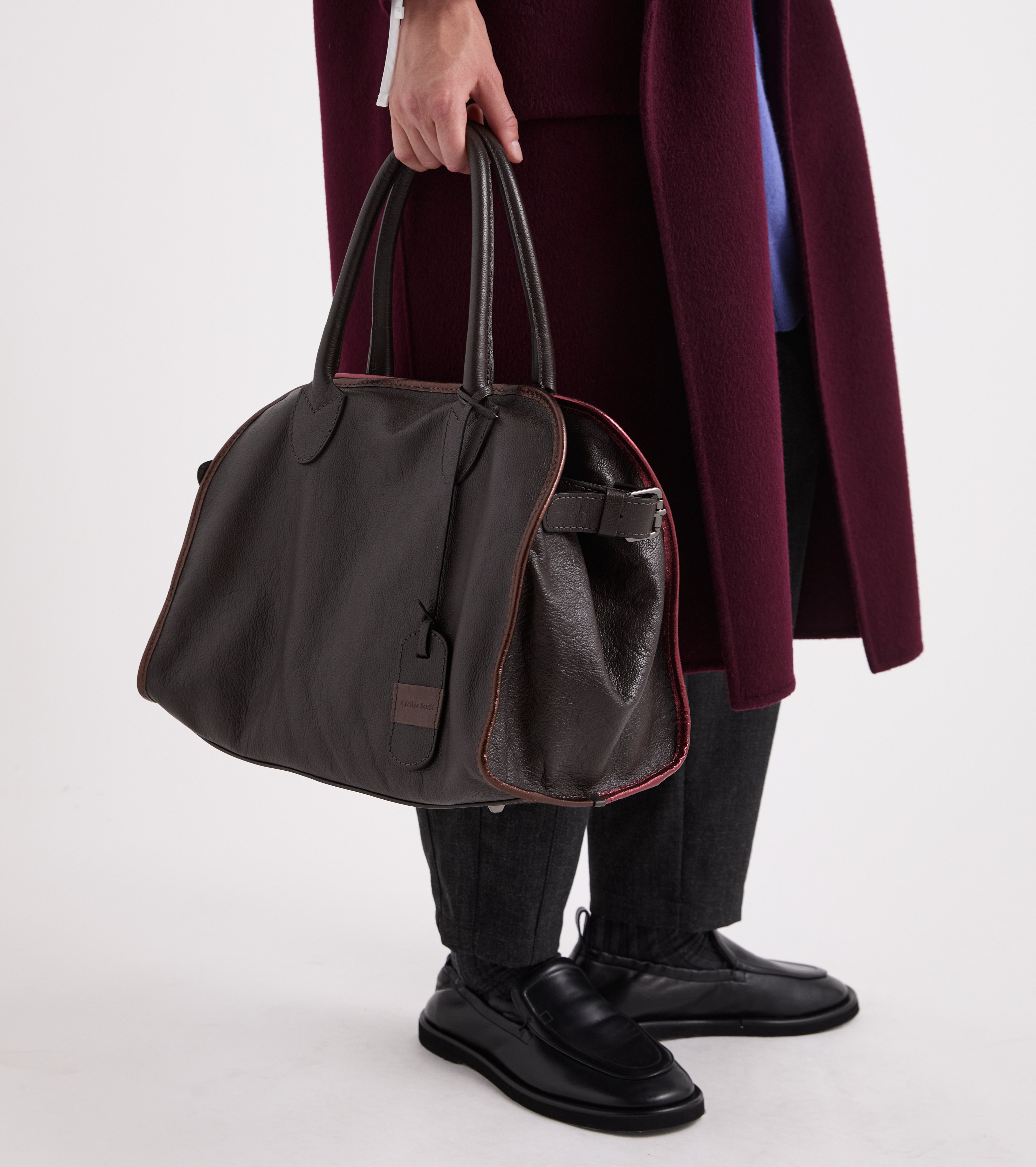 Ebony handbag with shoulder strap